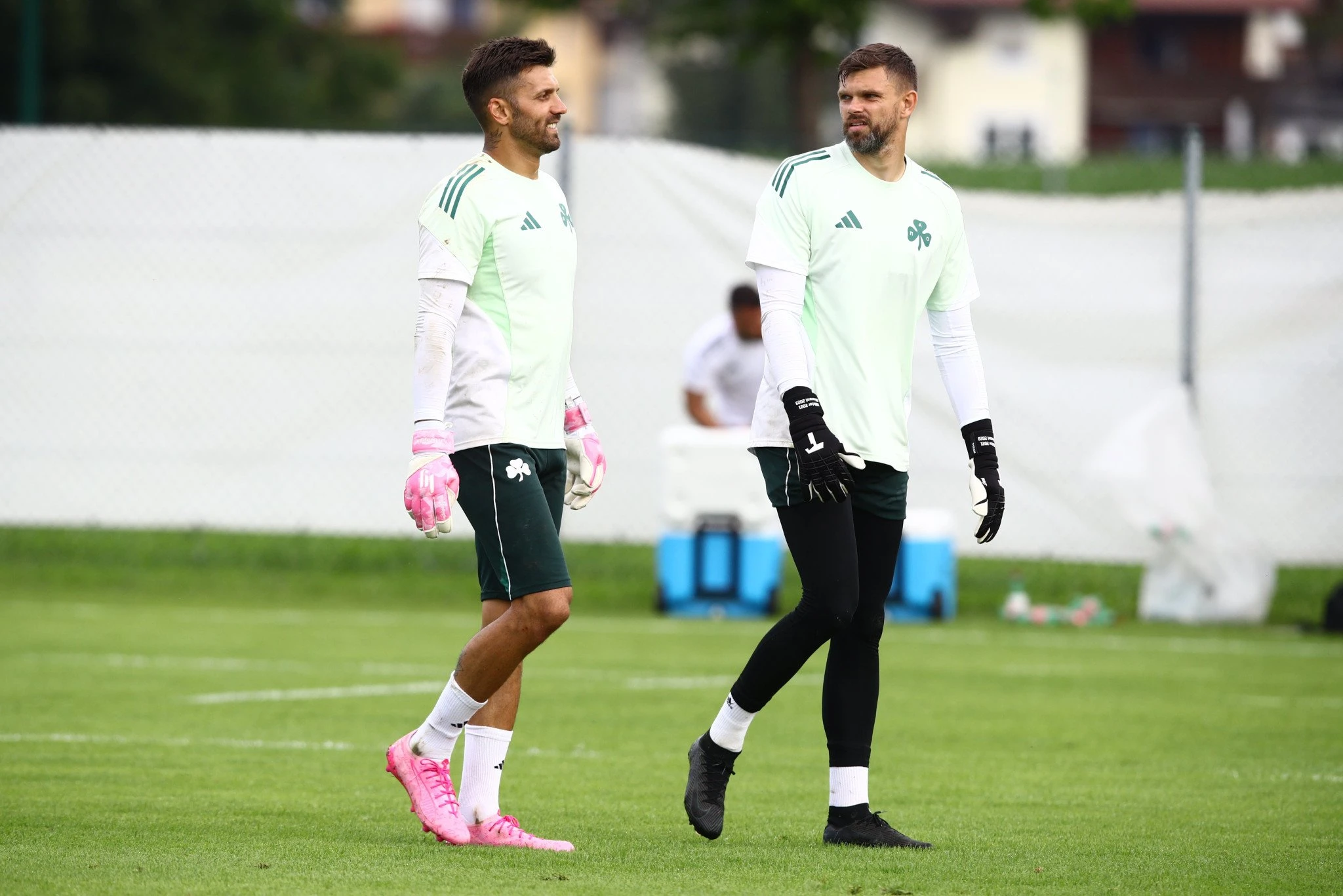 Ο Γιούρι Λοντίγκιν με τον Μπαρτλομιέι Ντραγκόφσκι - ΠΗΓΗ: Eurokinissi