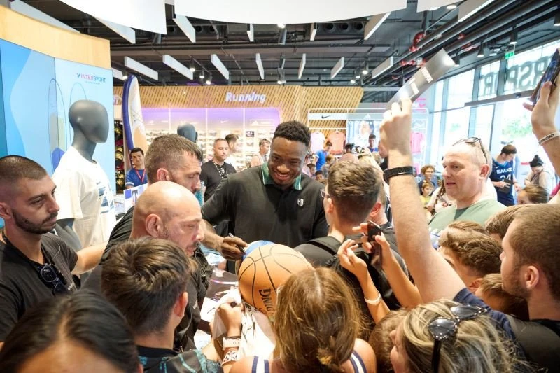 intersport-smart-park-antetokounbros-10.jpg?v=0