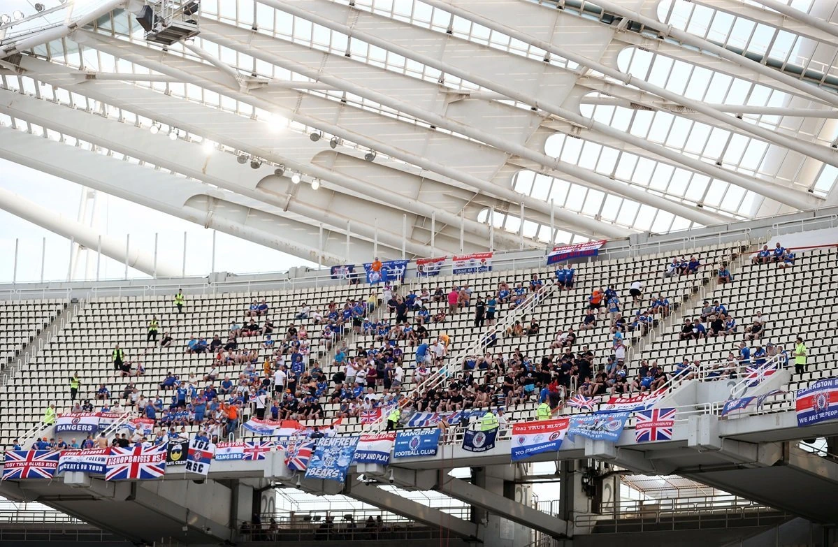 <b>Οι οπαδοί της Ρέιντζερς στο ΟΑΚΑ / Πηγή: Eurokinissi</b>