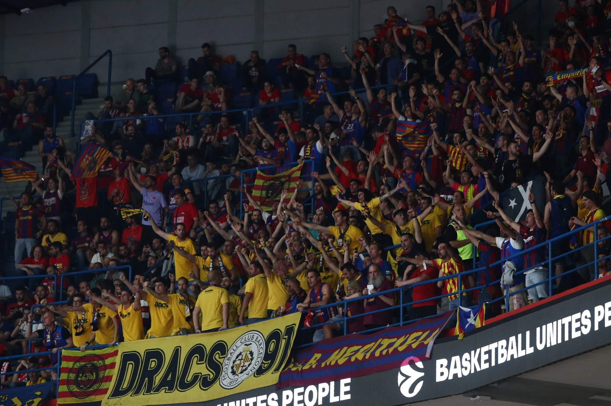 Πηγή: Eurokinissi - Οι φίλοι της Μπαρτσελόνα στην κερκίδα του «Palau Blaugrana»