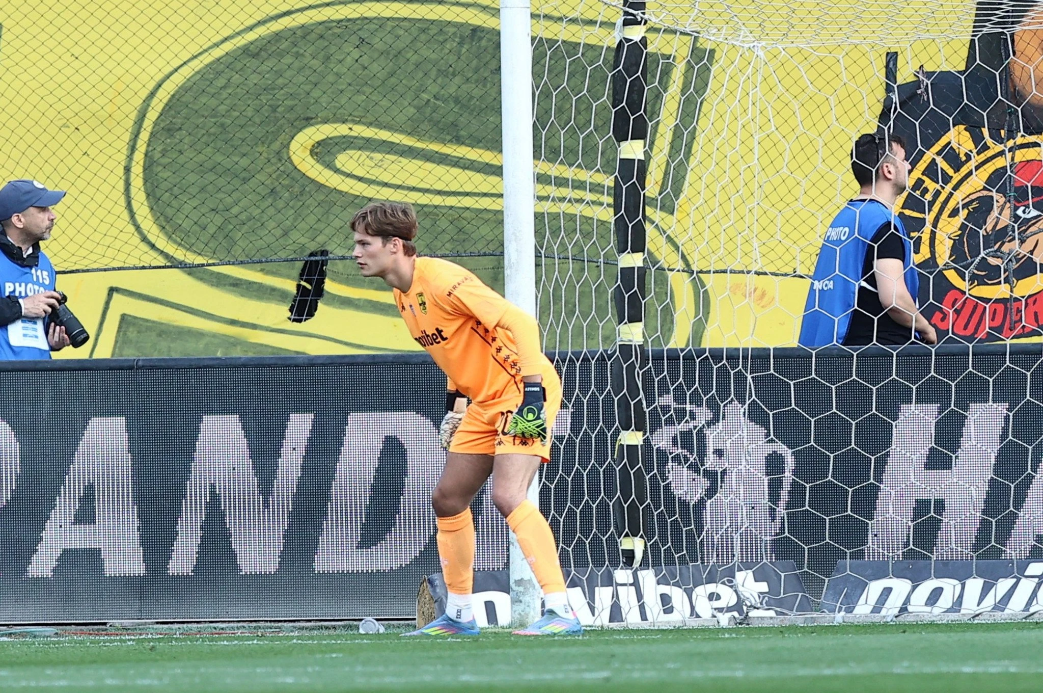 Ο Φίλιπ Σίντκλεφ με την φανέλα του Άρη απέναντι στον ΟΦΗ / Πηγή: Eurokinissi