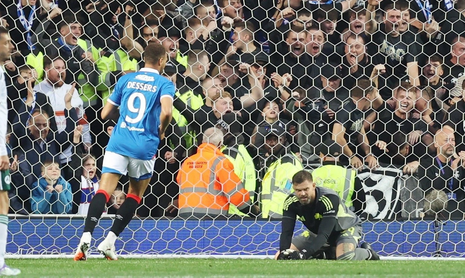 Ο Σίριλ Ντέσερς στο Ρέιντζερς-Παναθηναϊκός / Πηγή: Intime