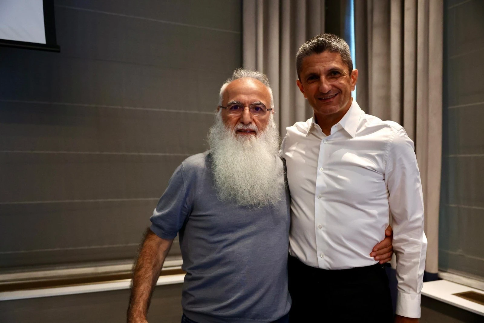 Ο Ιβαν Σαββίδης με τον Λουτσέσκου στο «Μακεδονία Palace»