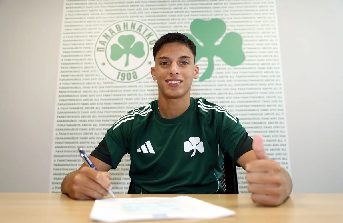 Ο Αντώνης Δημακόπουλος