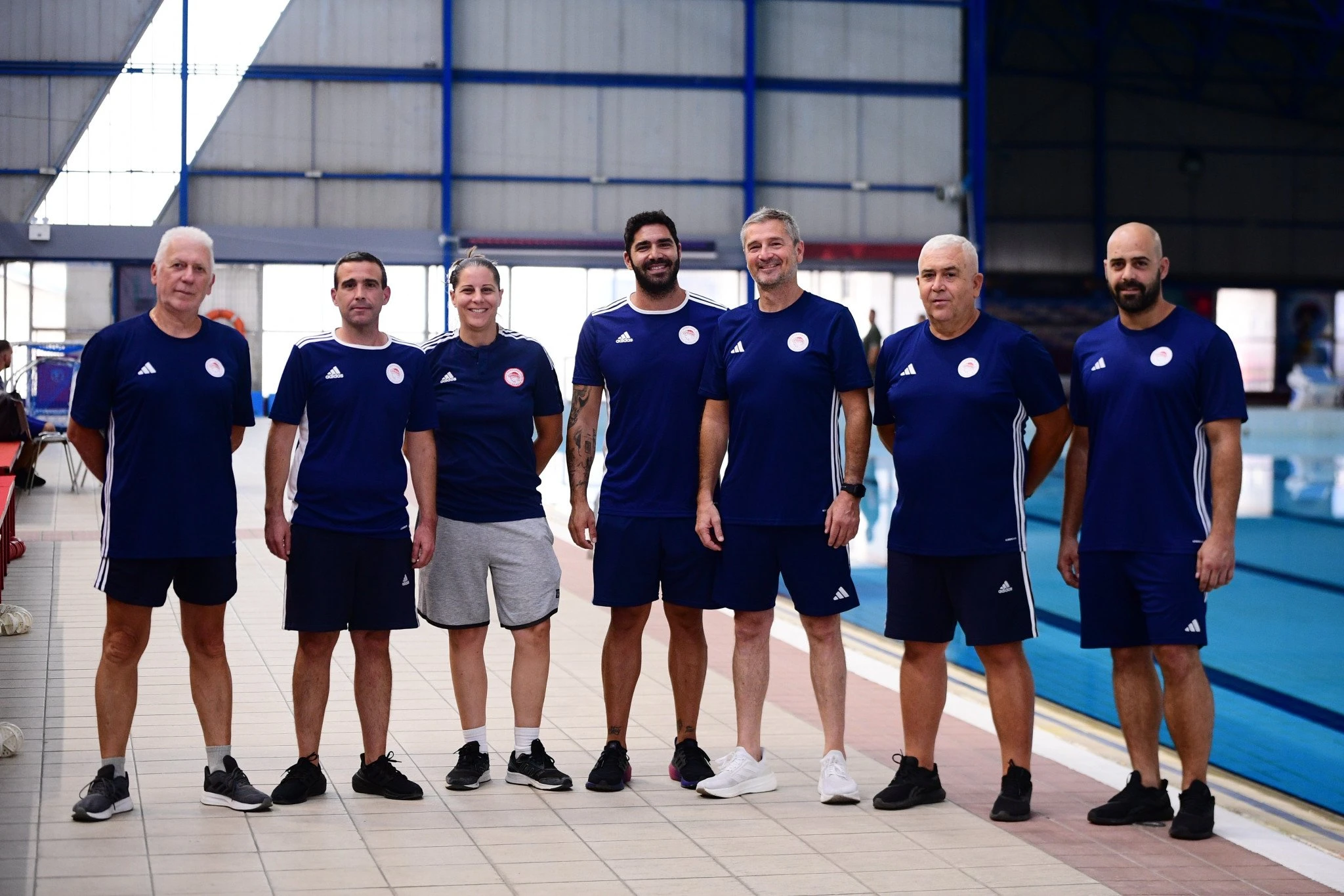 Το επιτελείο της ομάδας πόλο γυναικών του Ολυμπιακού / Πηγή: Eurokinissi