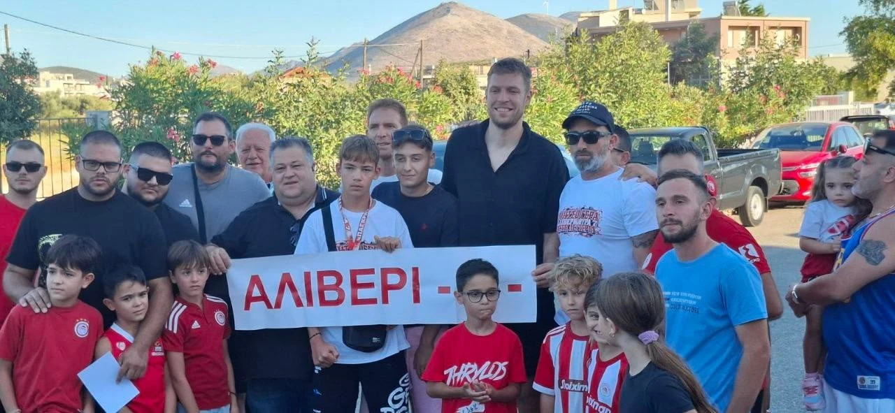 Ο Σάσα Βεζένκοφ στο Αλιβέρι