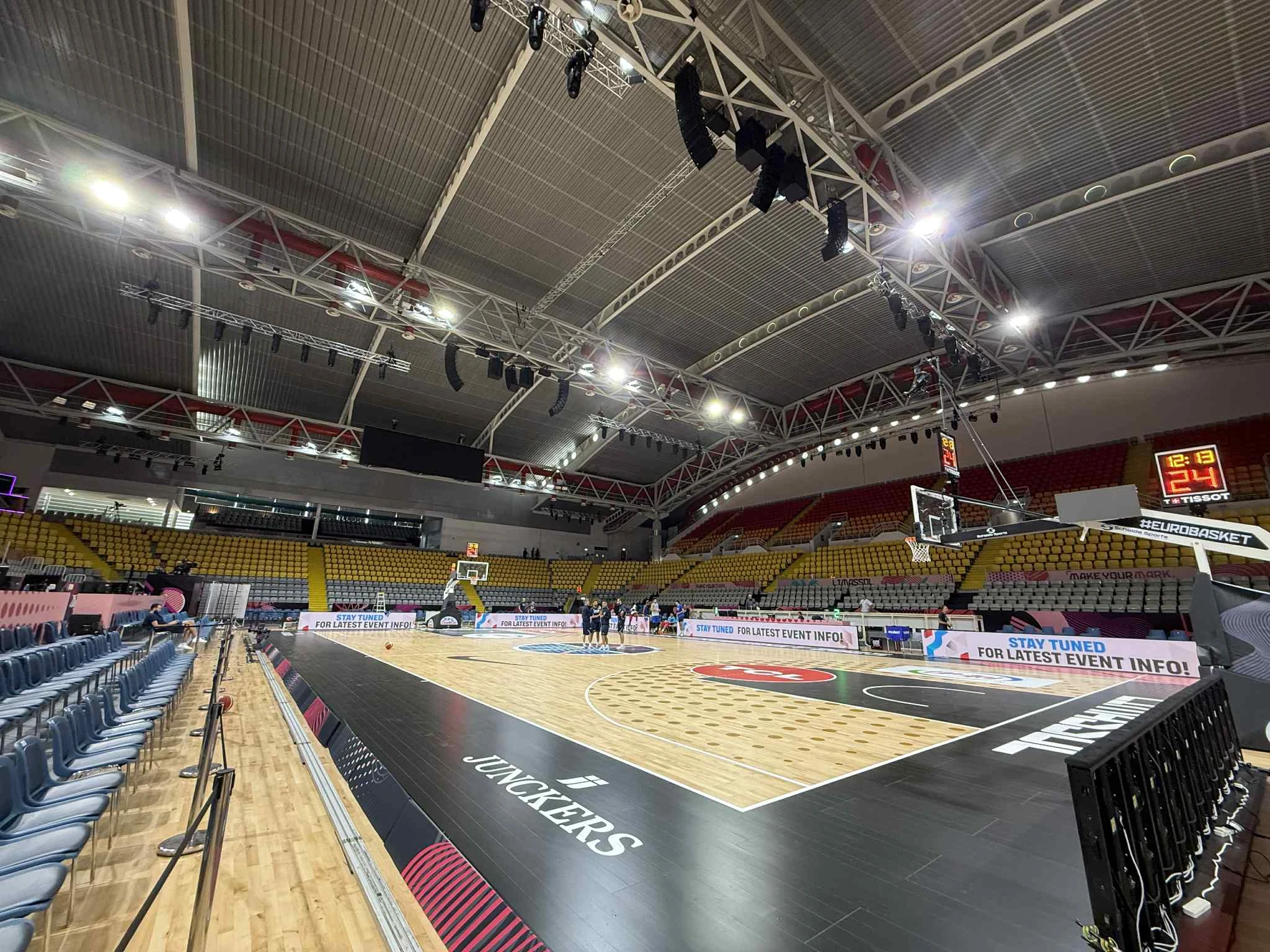 Το ανανεωμένο παρκέ στο «Σπύρος Κυπριανού»