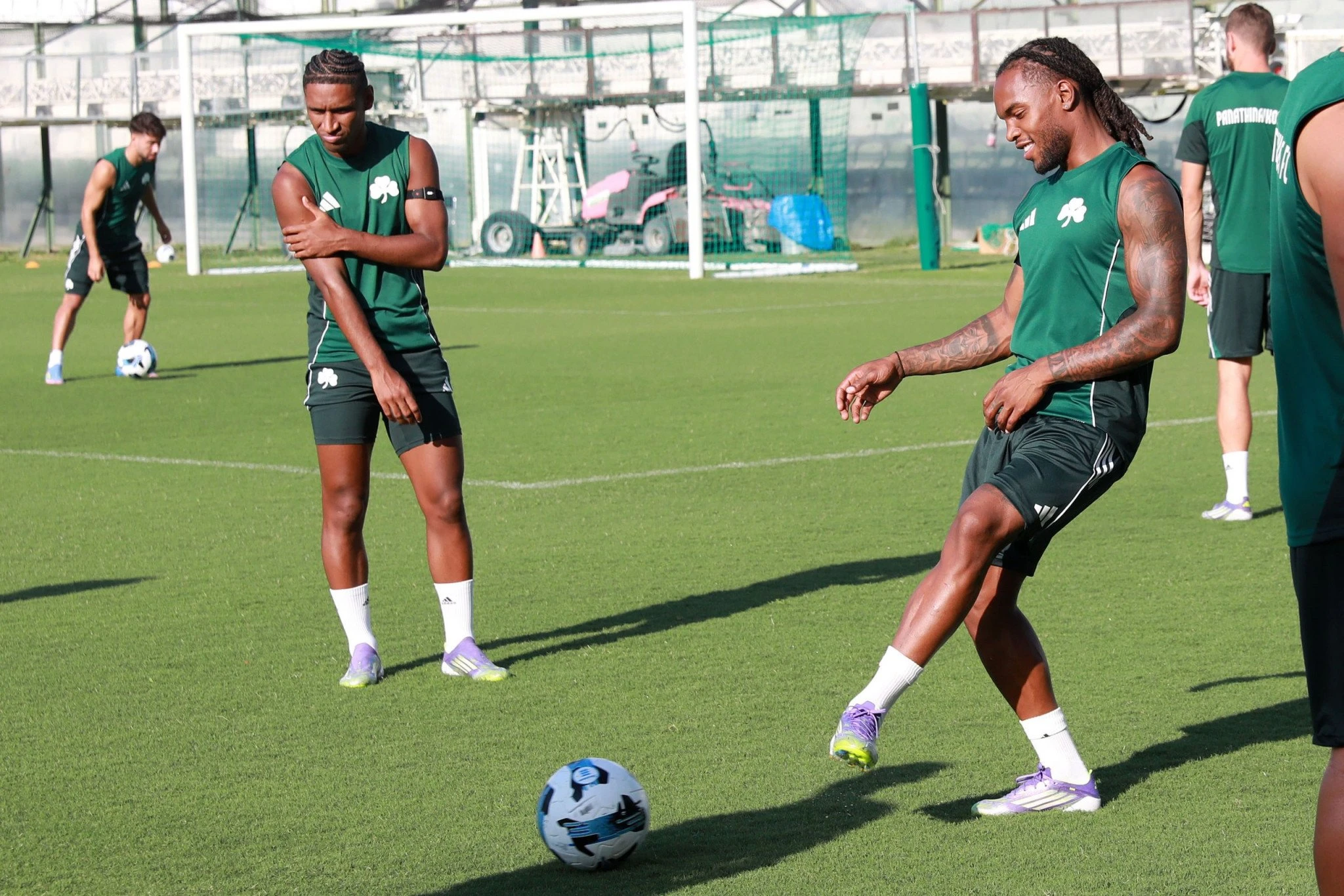 Ο Ρενάτο Σάντσες με την φανέλα του Παναθηναϊκού / Πηγή: pao.gr