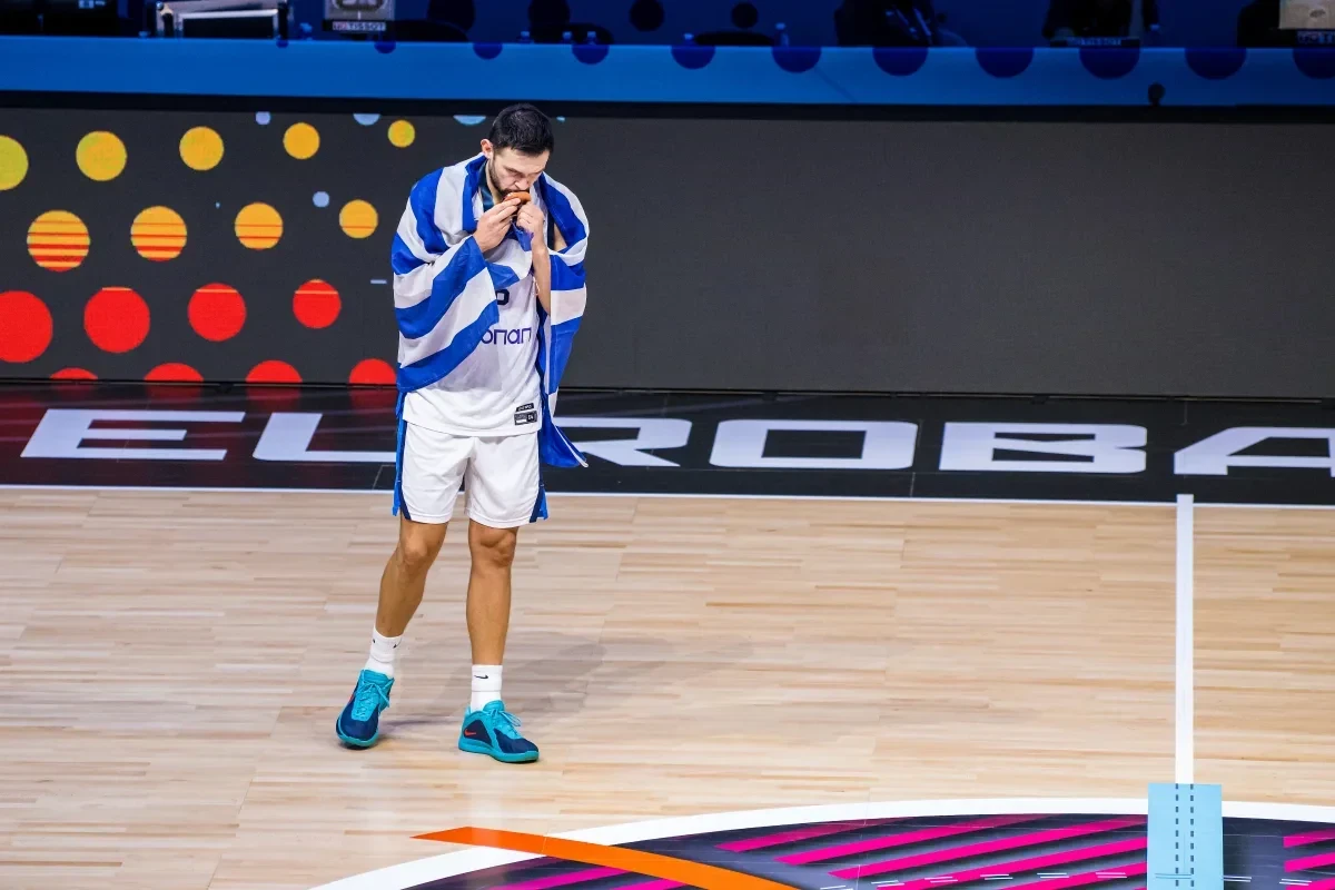 papanikolaouuu.jpg?v=0