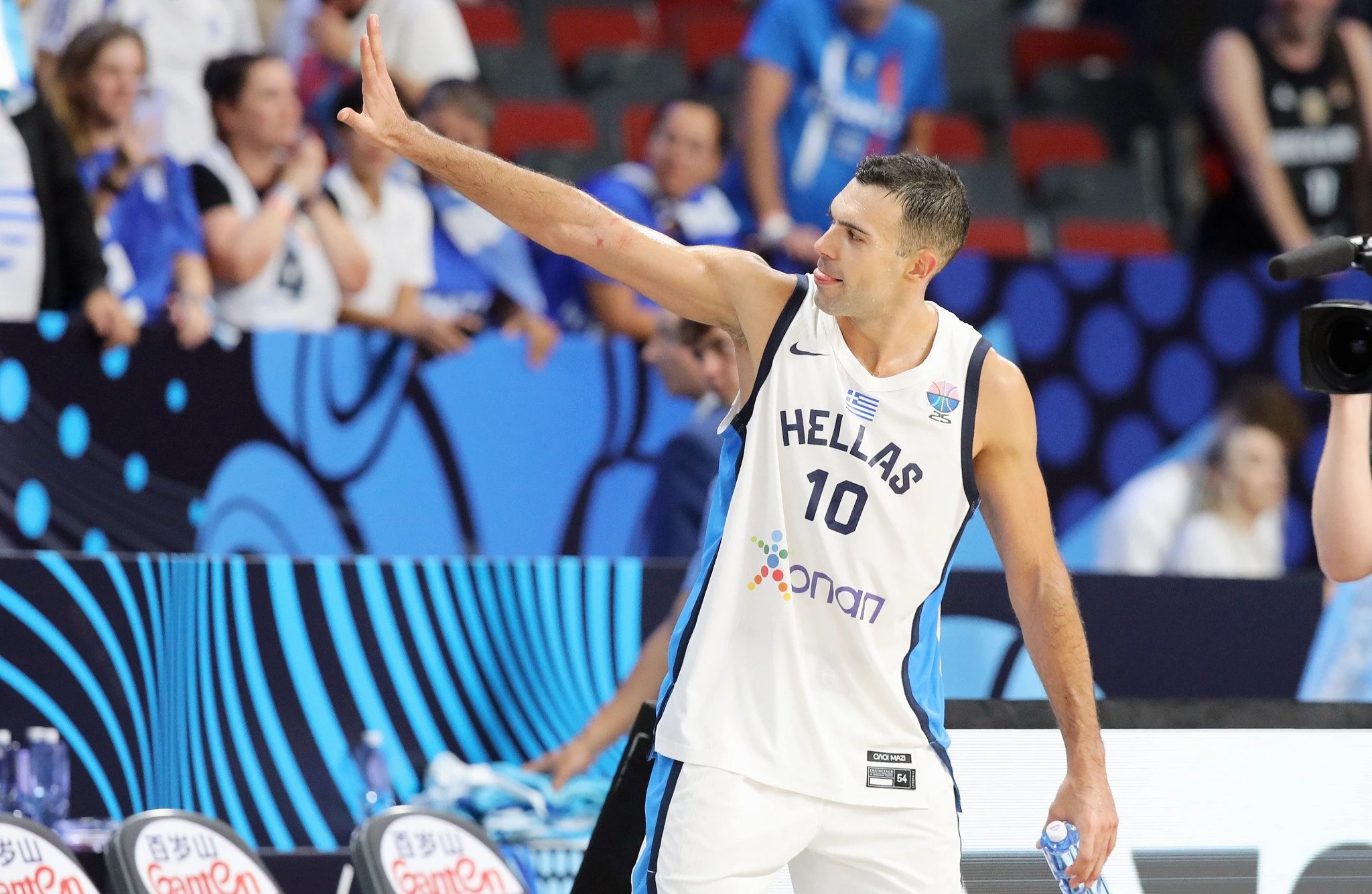 Στιγμές από την απονομή της Ελλάδας και του χάλκινου μεταλλίου, Πηγή: INtime