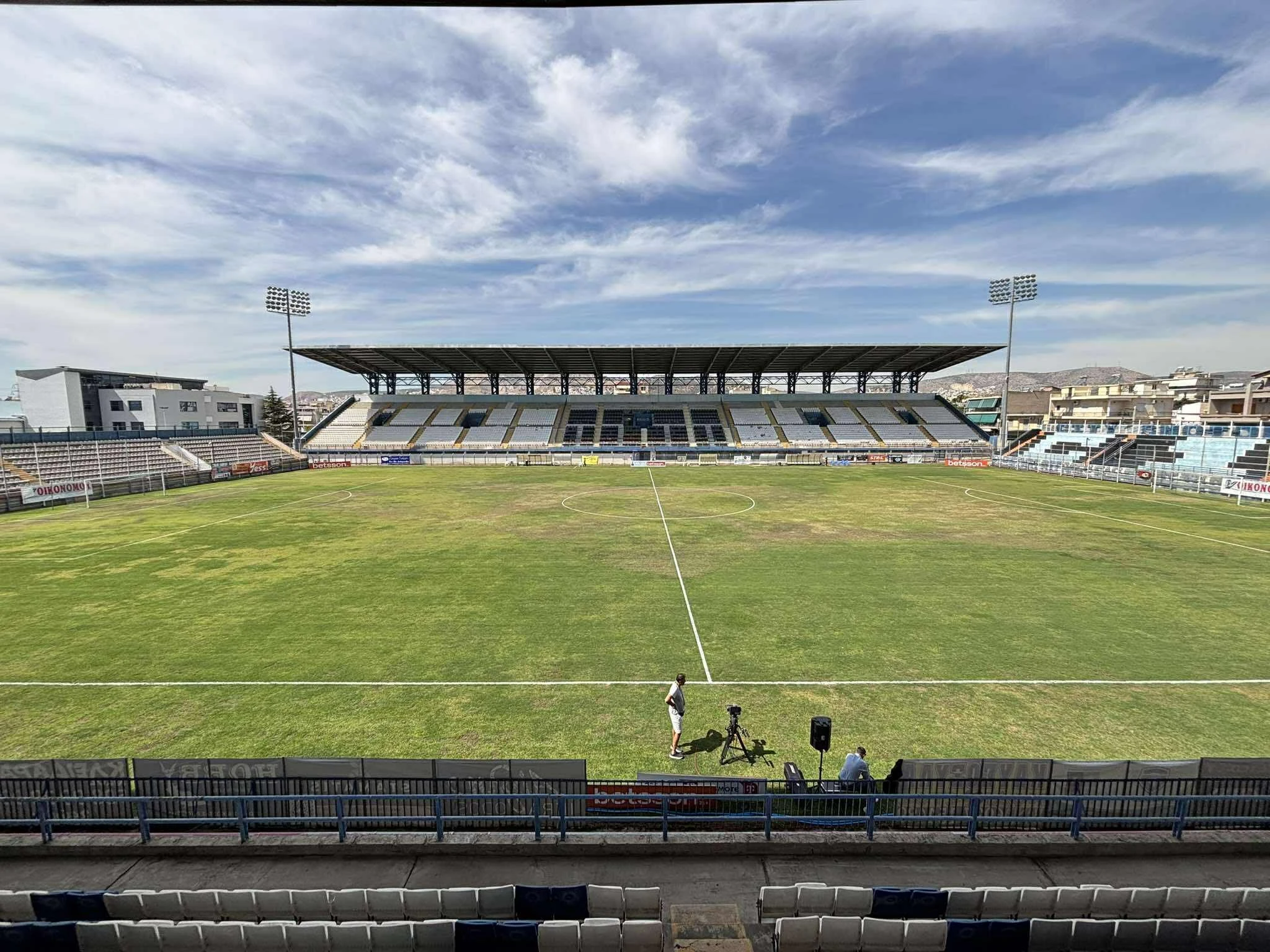 Το γήπεδο στο Αιγάλεω, στο παιχνίδι με την ΑΕΚ