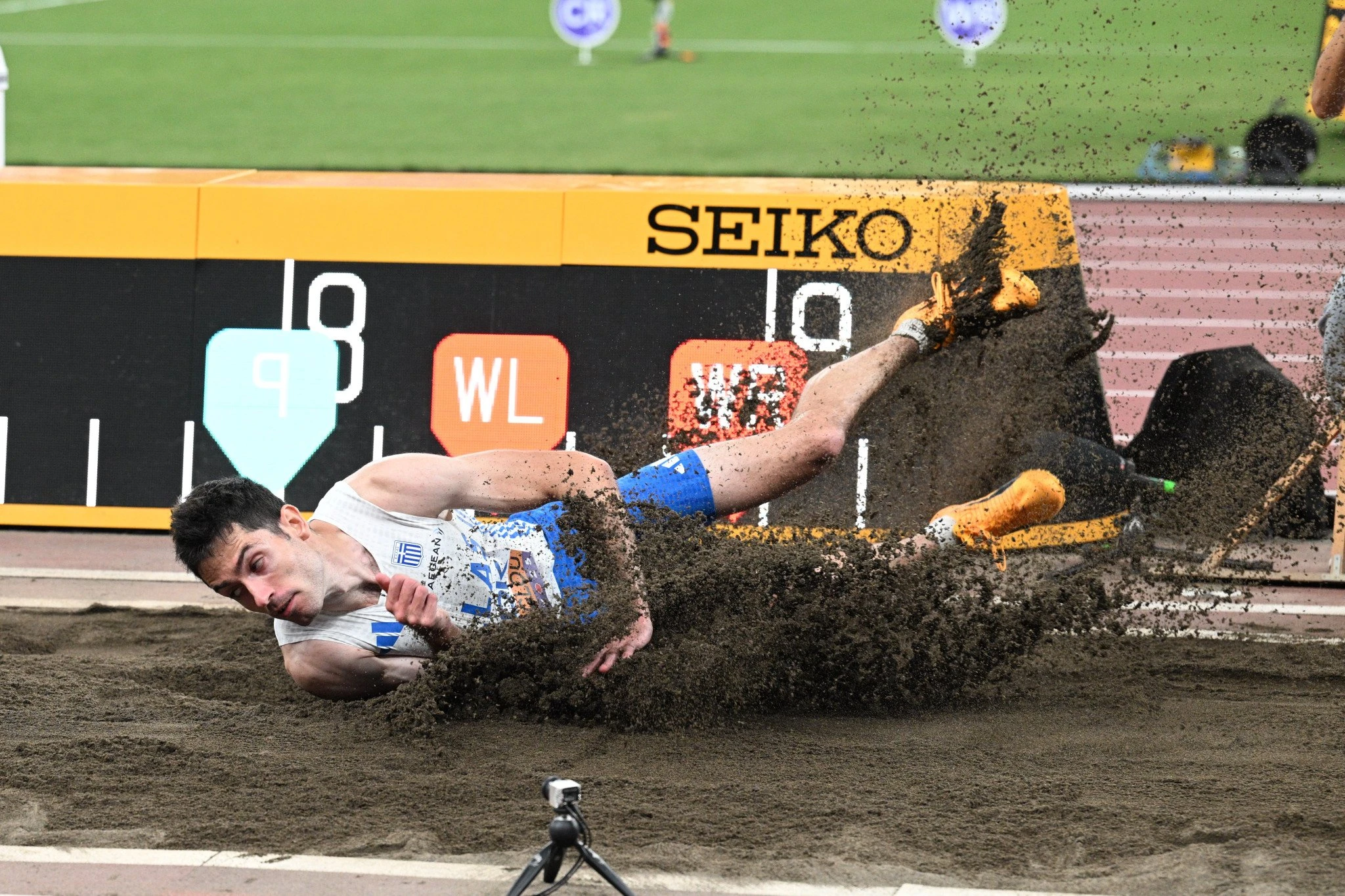 Ο Μίλτος Τεντόγλου στο άλμα του στον προκριματικό του Παγκοσμίου στο Τόκιο / Πηγή: Eurokinissi