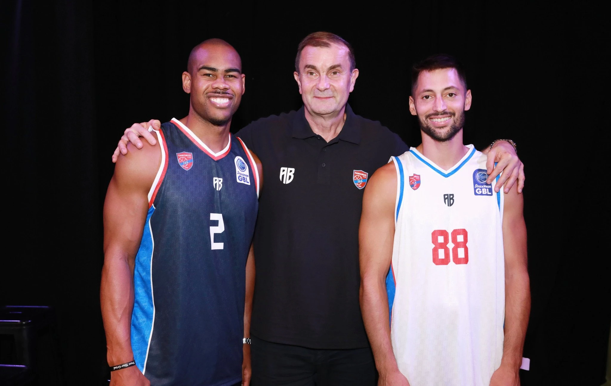 Εικόνες από την παρουσίαση του Πανιωνίου, Πηγή: Intime