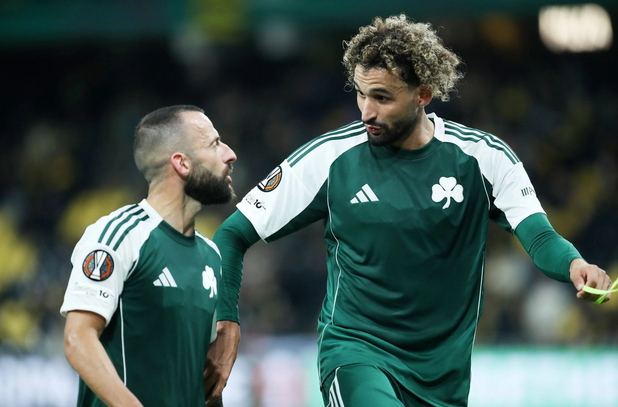 Ο Μανώλης Σιώπης με τον Αχμέντ Τουμπά /  Πηγή: Intime