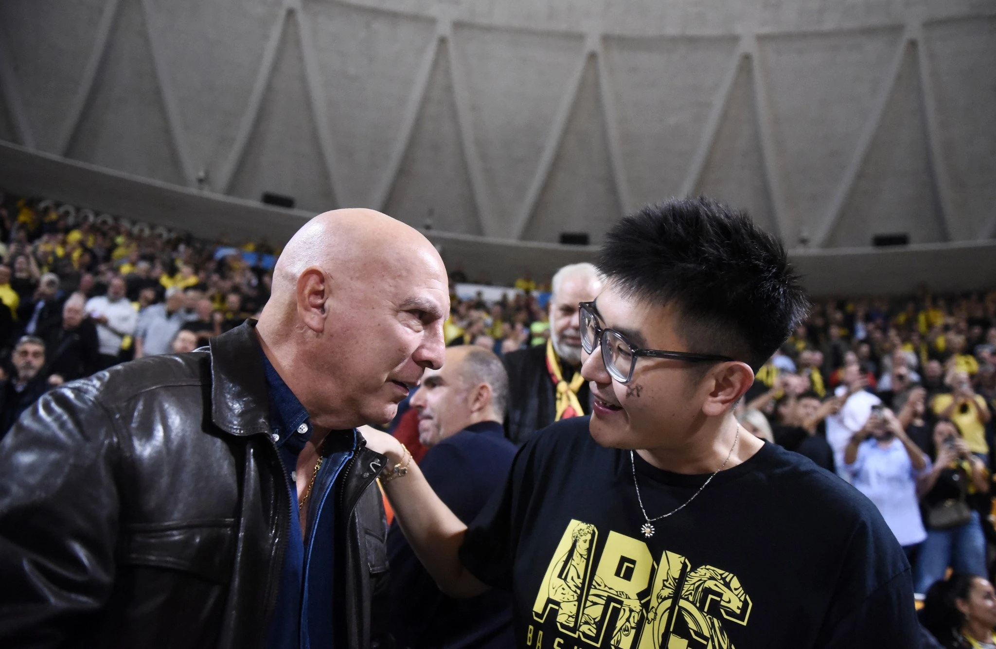 Ο θρύλος του ελληνικού μπάσκετ, Νίκος Γκάλης και ο Ρίτσαρντ Σιάο