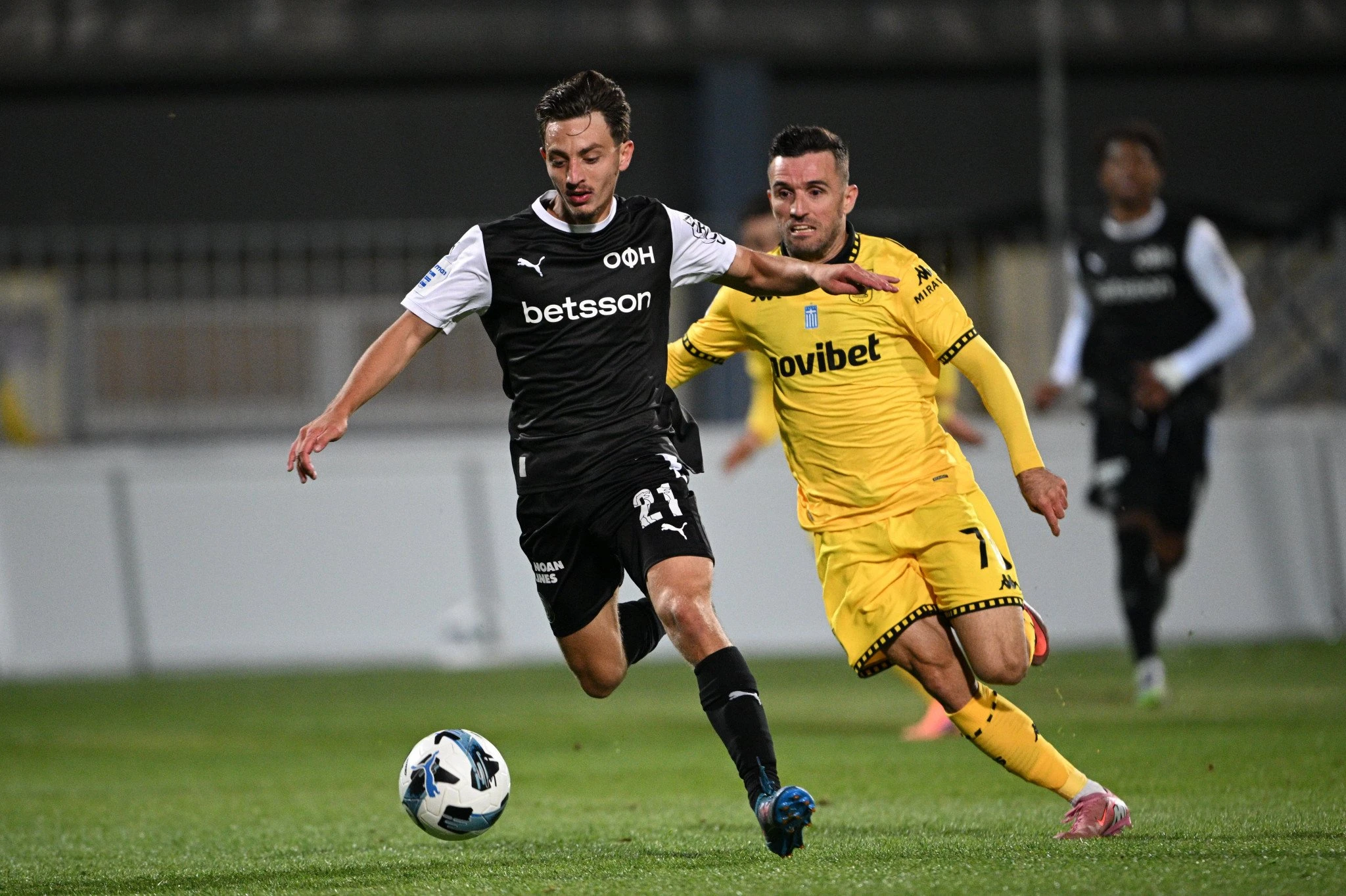 Ο Γιάννης Αποστολάκης κόντρα στον Άρη / Πηγή: Eurokinissi