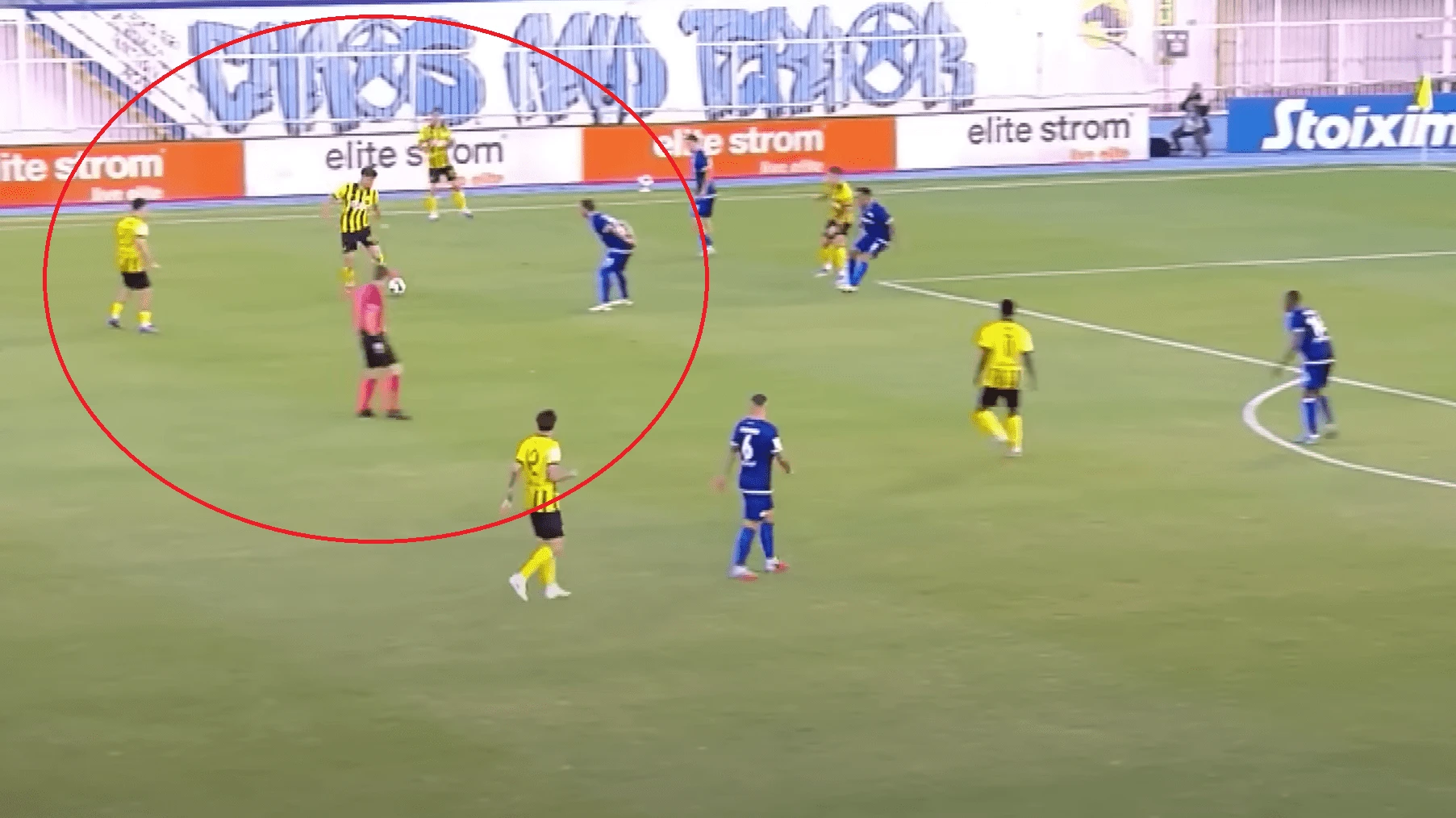 Η φάση ξεκίνησε με την πάσα του Ρέλβας στον Μάνταλο / Screenshot