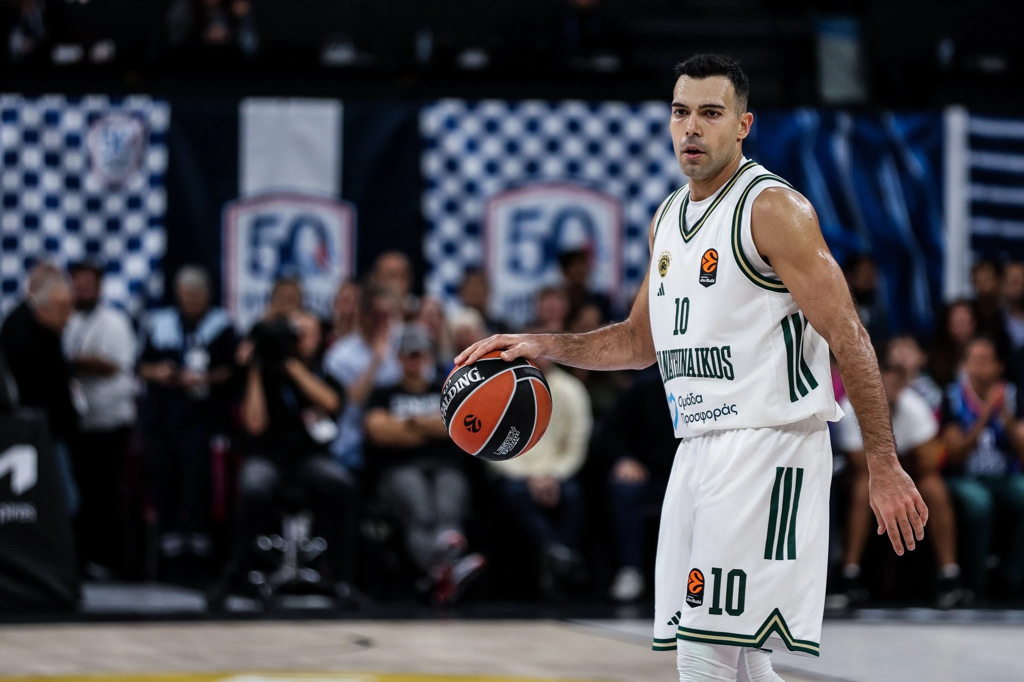 O Κώστας Σλούκας ήταν υπεύθυνος για τους 35 από τους 95 πόντους του Παναθηναϊκού στην Πόλη / Πηγή: Eurokinissi