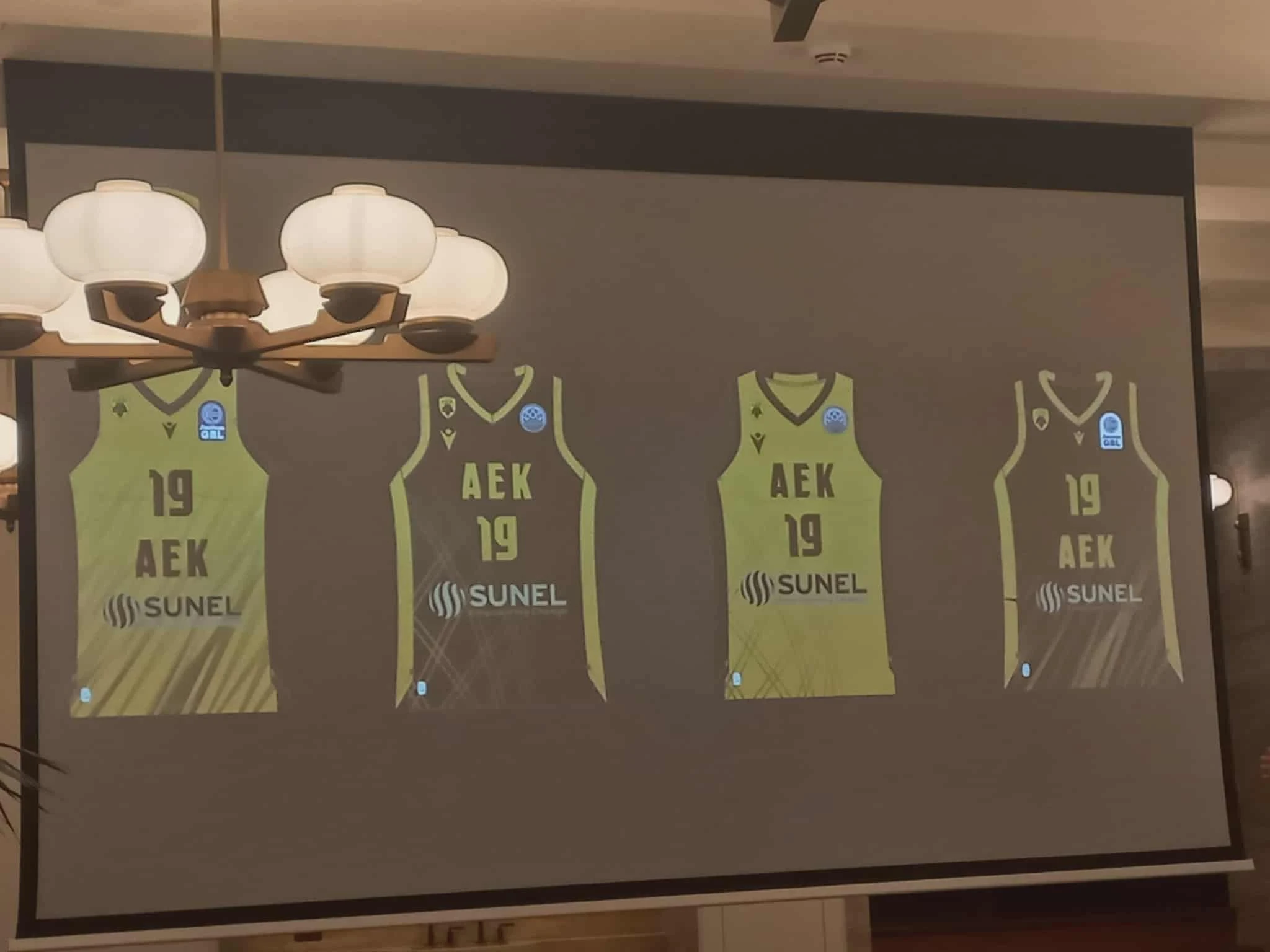 Αυτές είναι οι φανέλες της ΑΕΚ για τη σεζόν 2025/2026