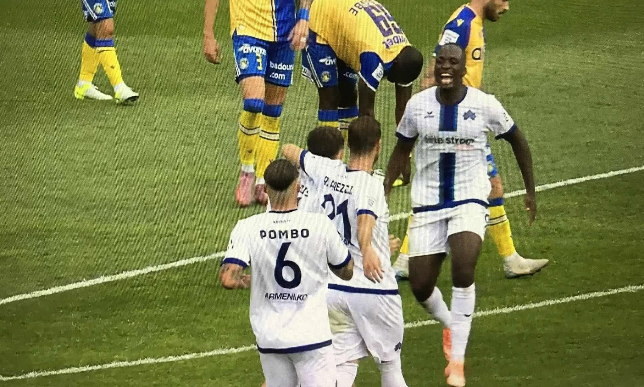 bad7e34f-32eb-4849-a13c-e28e698553ff.jpg?v=0