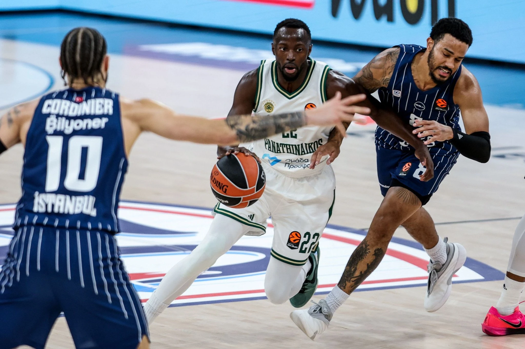 Ο Τζέριαν Γκραντ επέστρεψε στις... εργοστασιακές ρυθμίσεις / Πηγή: Eurokinissi