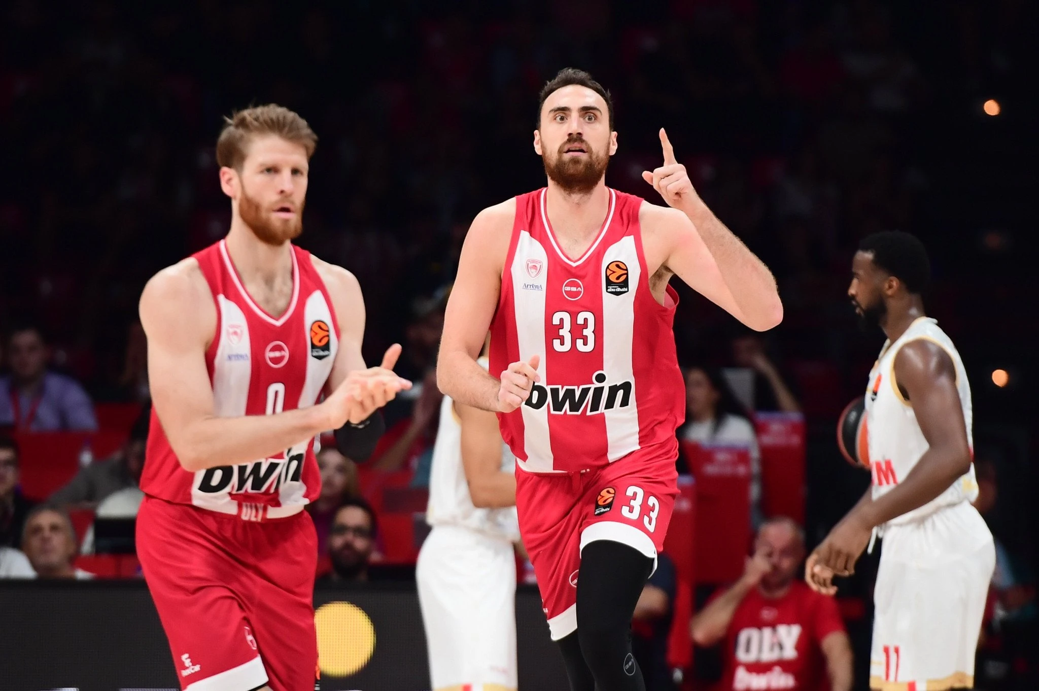 Ο Νίκολα Μιλουτίνοφ στο παιχνίδι του Ολυμπιακού με τη Μονακό, Πηγή: EUrokinissi