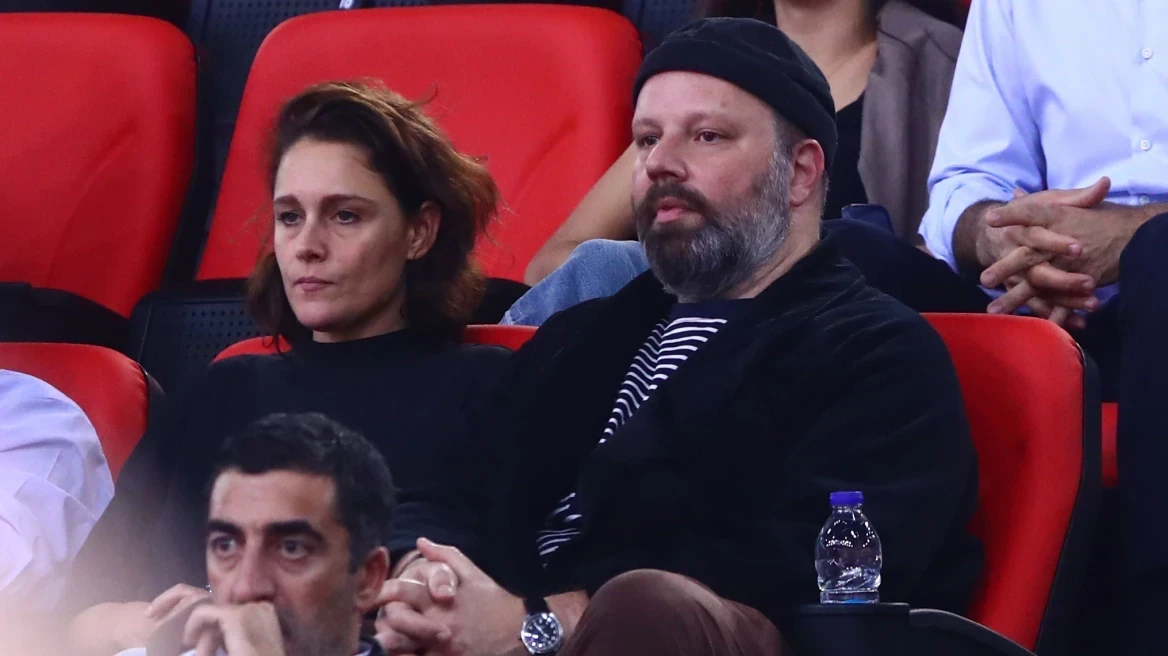 O Γιώργος Λάνθιμος με τη σύζυγό του στο ΣΕΦ / Πηγή: Eurokinissi