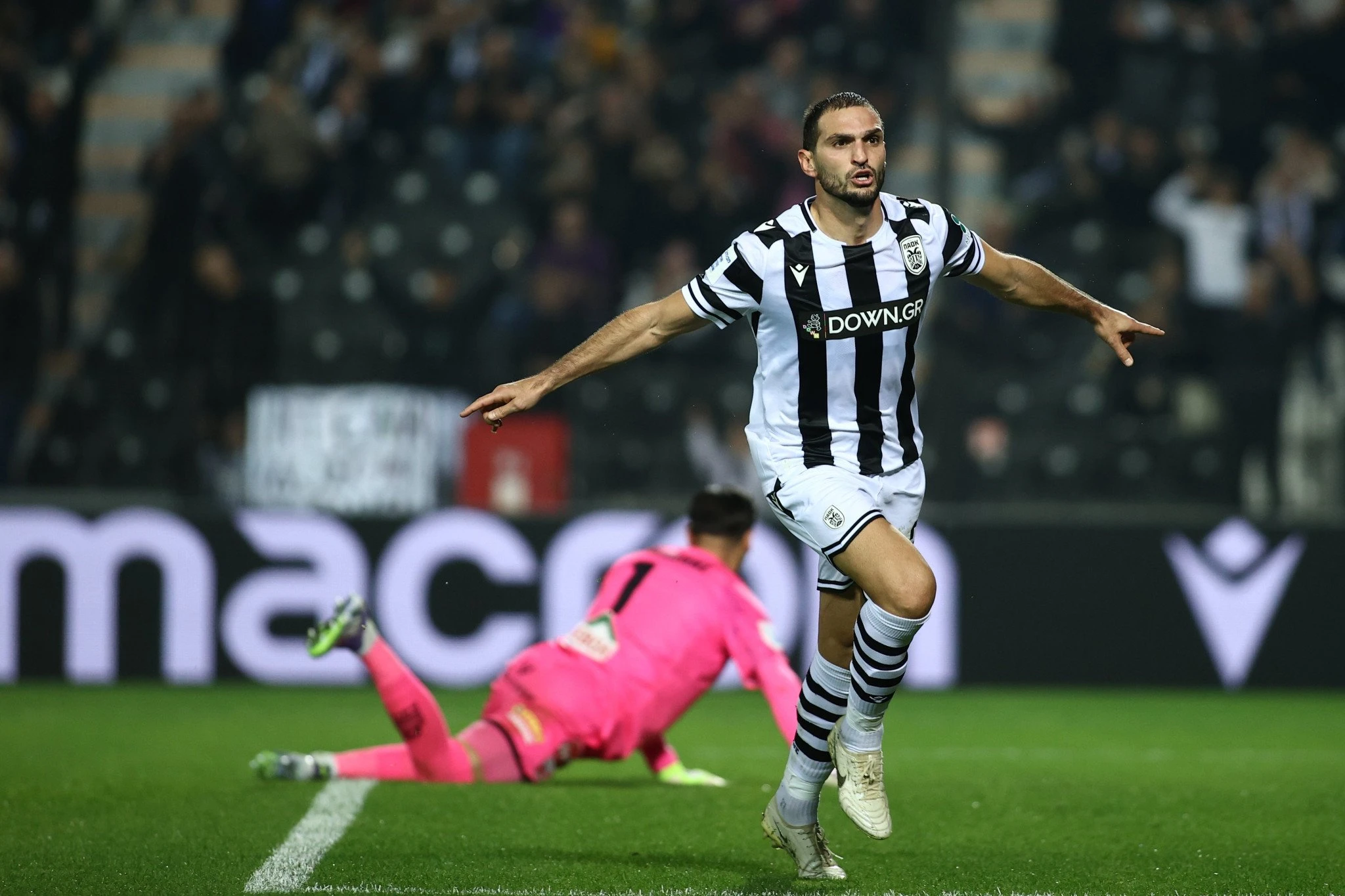 Ο Μαγκομέντ Οζντόεφ πανηγυρίζει το γκολ του κόντρα στον Βόλο / Πηγή: Eurokinissi