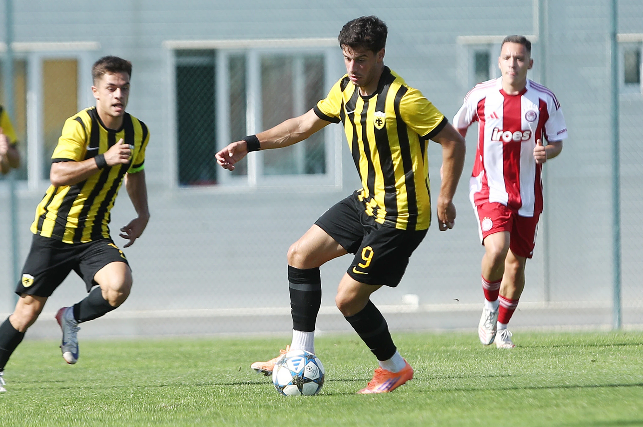 Ο Ζώης Καραργύρης /Πηγή: Intime