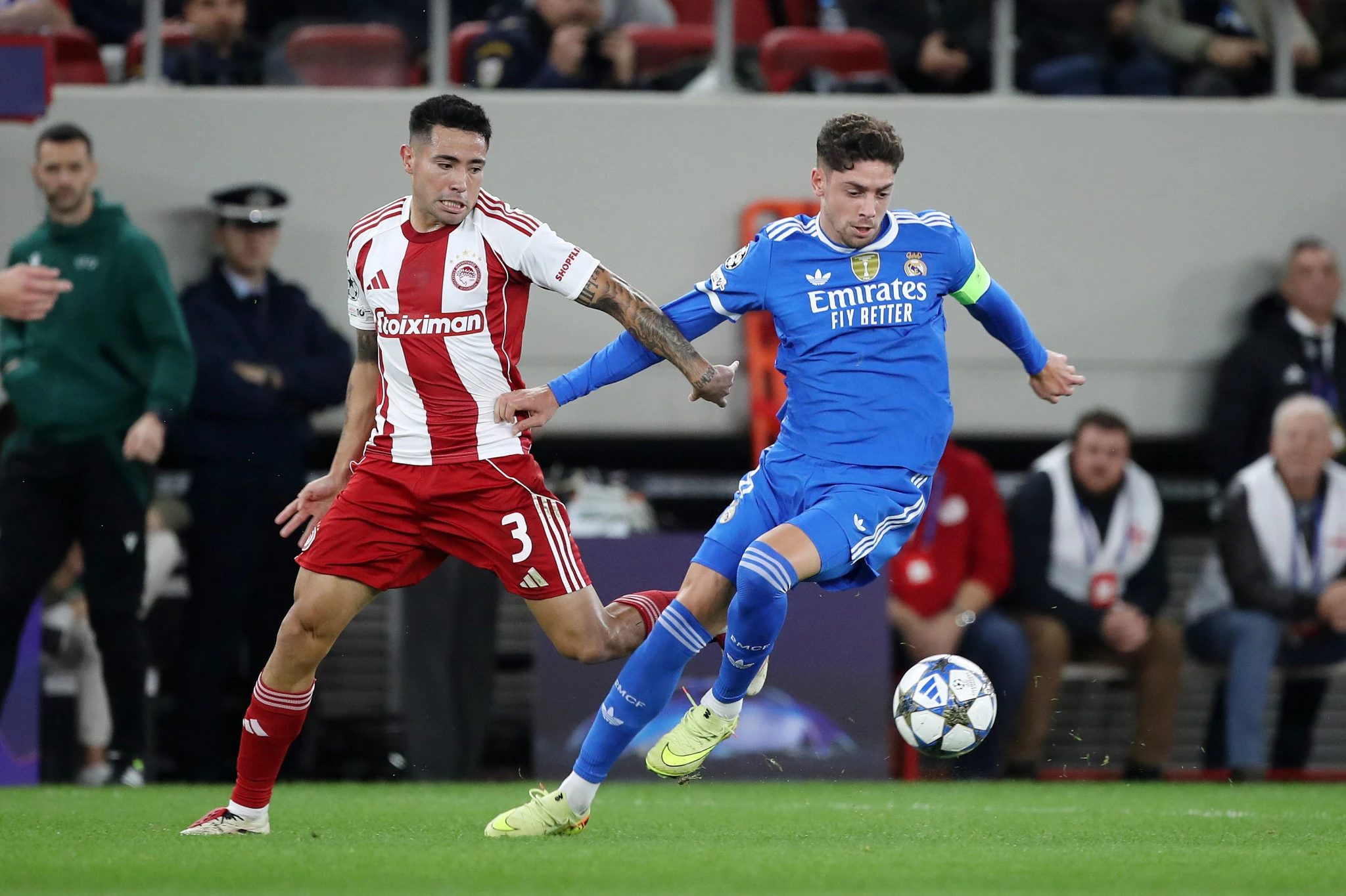 Ο&nbsp;Ορτέγκα με τον Βαλβέρδε στον Ολυμπιακός -&nbsp;Ρεάλ / Πηγή: Eurokinissi