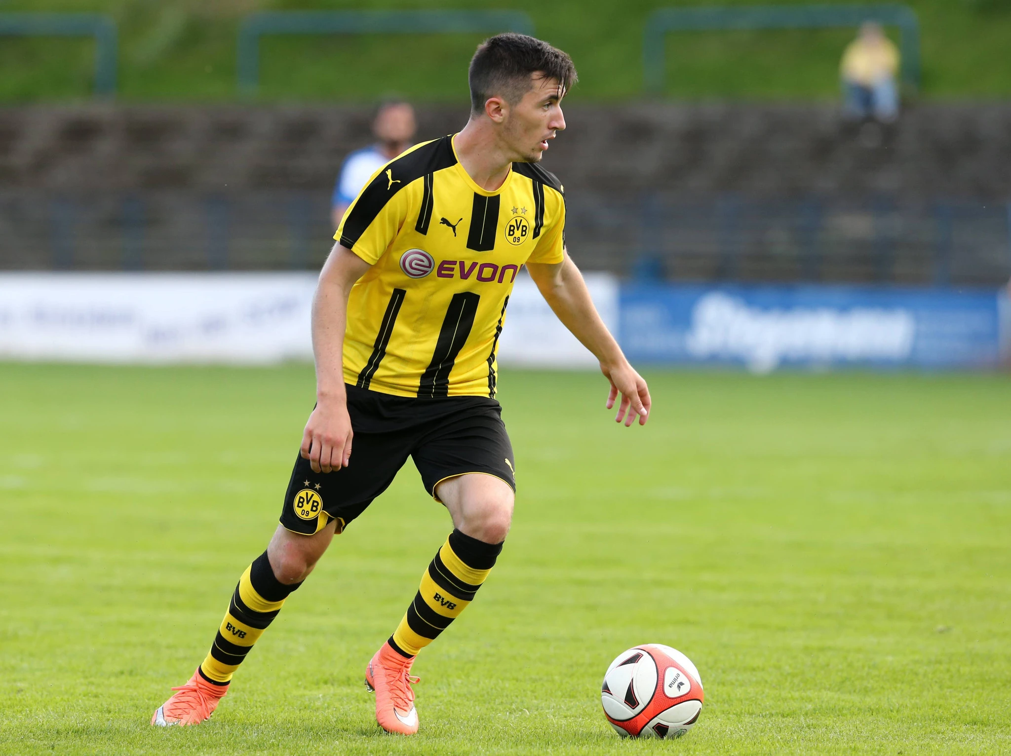 Οταν ο Άλεν Όζμπολτ αγωνιζόταν στη Ντόρτμουντ / Πηγή: Imago