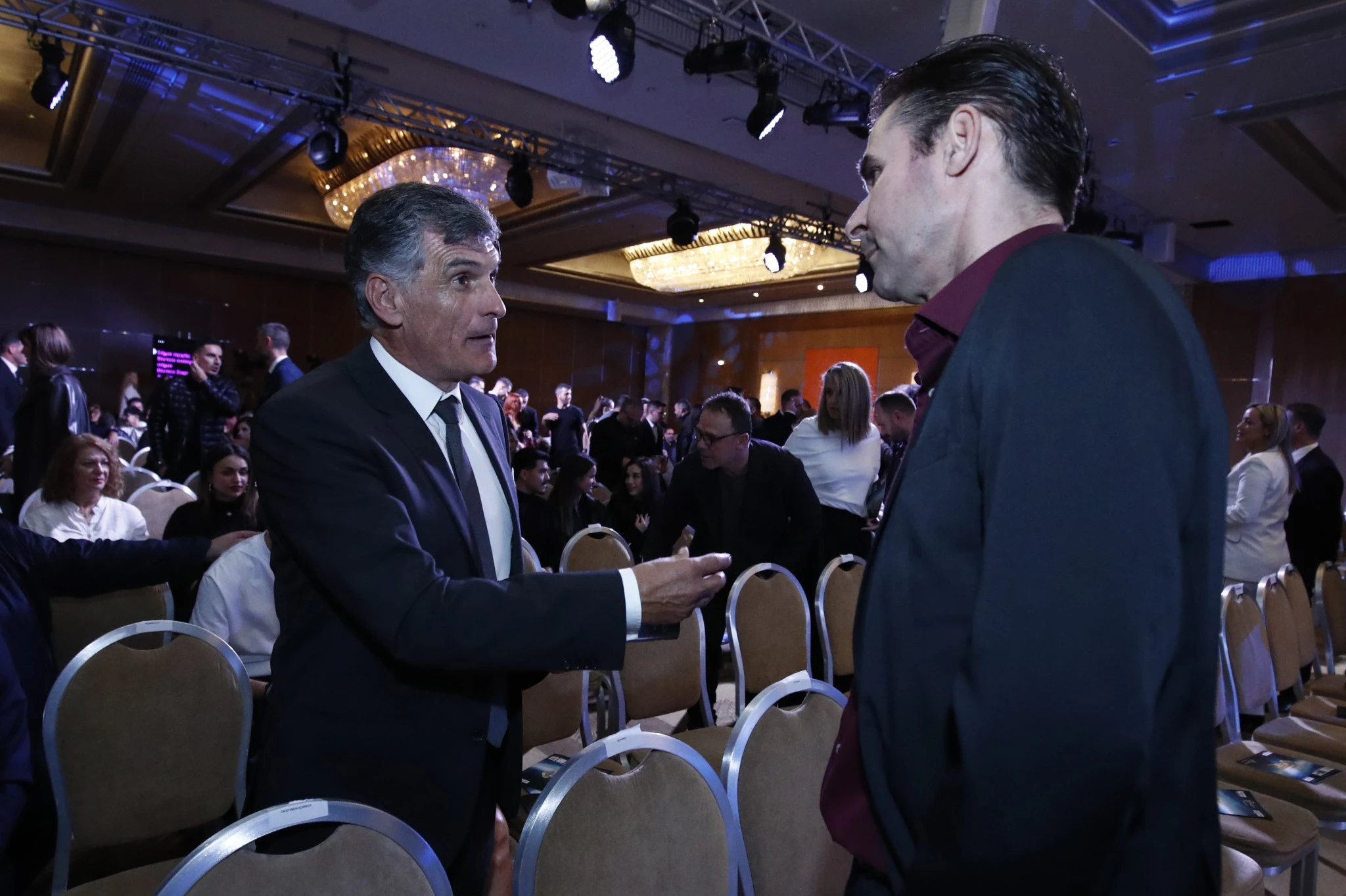 Ο Βασίλης Τσιάρτας με τον Χοσέ Λουίς Μεντιλίμπαρ / Πηγή: Eurokinissi