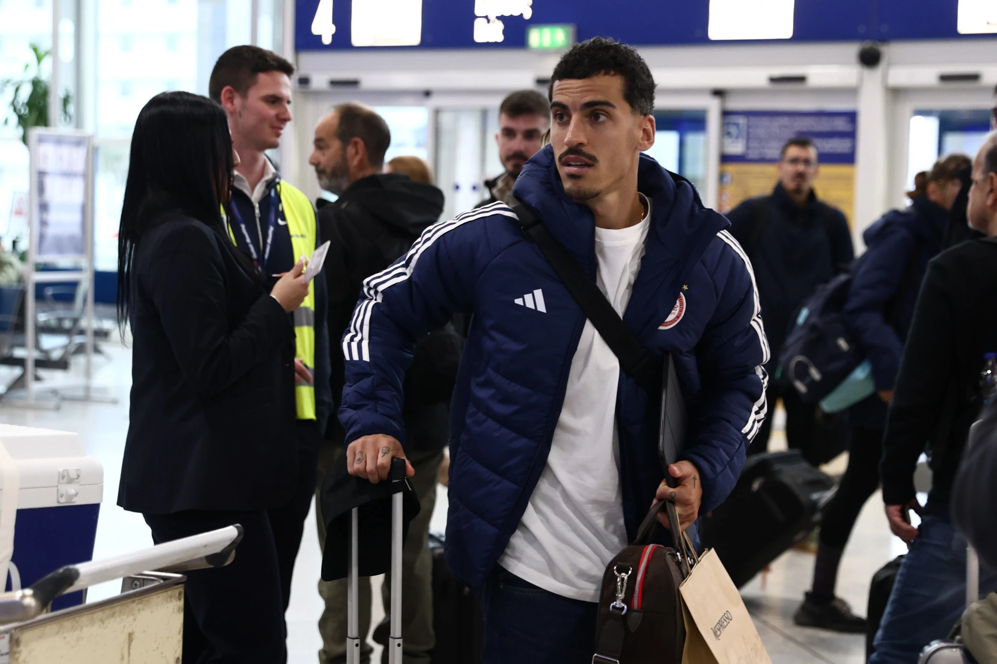 Η αναχώρηση της αποστολής του Ολυμπιακού για Αστάνα / Πηγή: Intime