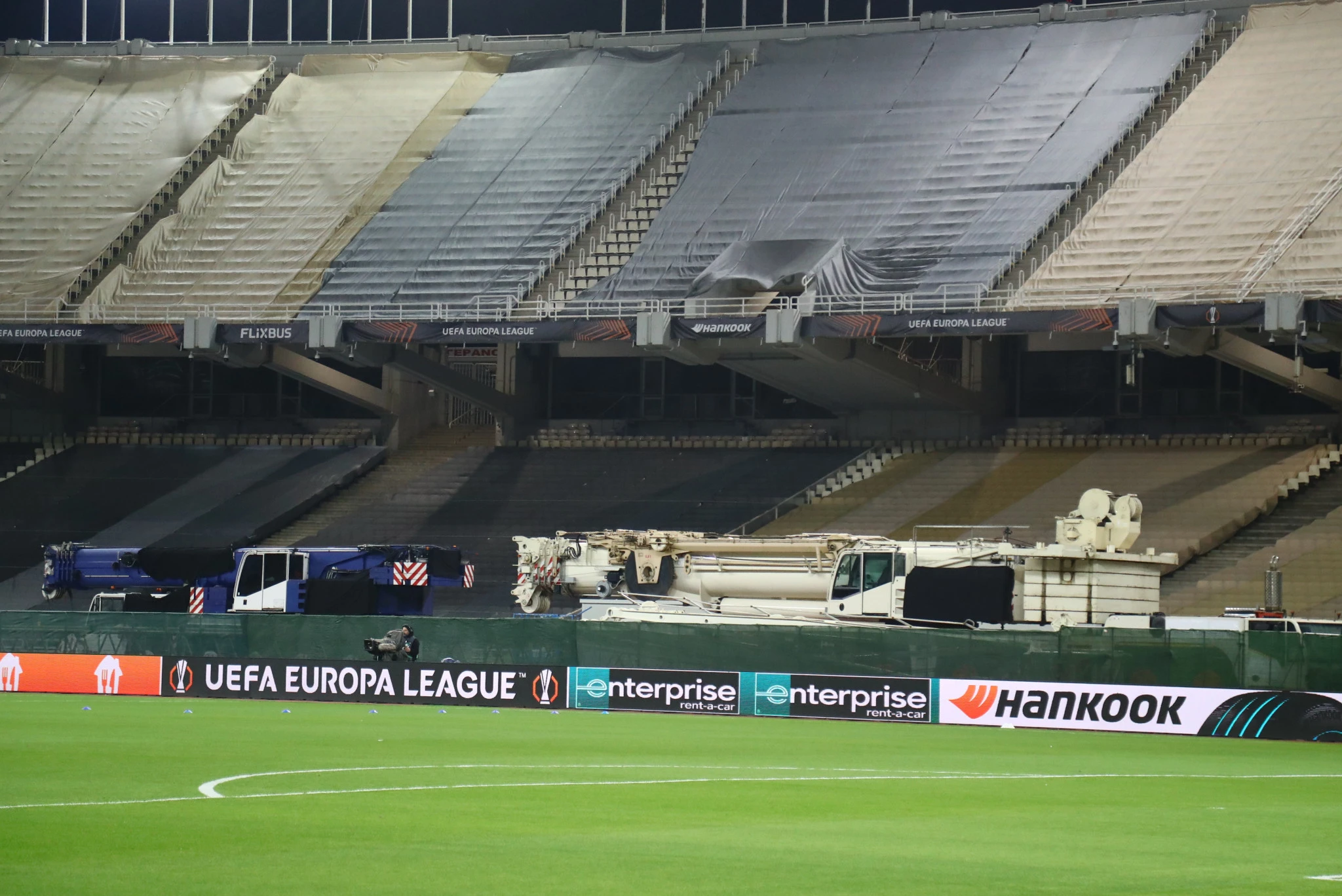 Διορθωτικές εργασίες στο στέγαστρο του ΟΑΚΑ / Πηγή: Eurokinissi