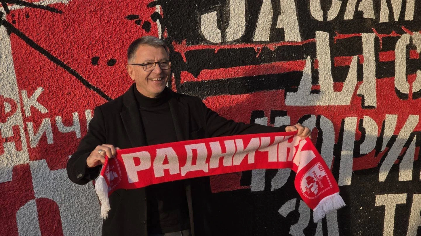 Ο Τάκης Λεμονής / Πηγή: FK Radnicki Nis