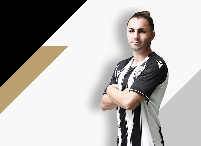 Ο&nbsp;Αβεντίς Αβεντισιάν με τη φανέλα του ΠΑΟΚ / Πηγή: Paokfc