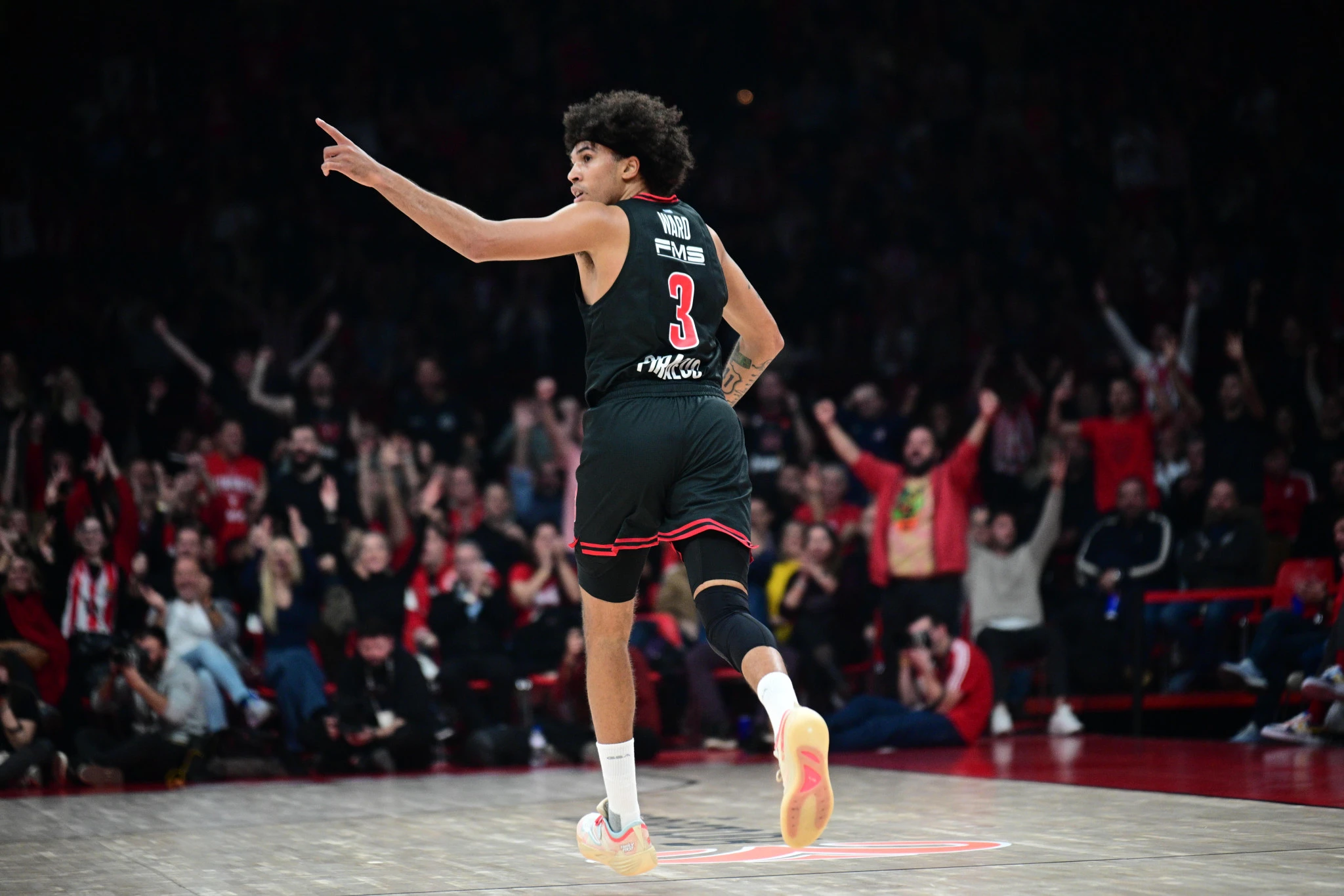 Ο Τάισον Γουόρντ με τη φανέλα του Ολυμπιακού, Πηγή:  Eurokinissi