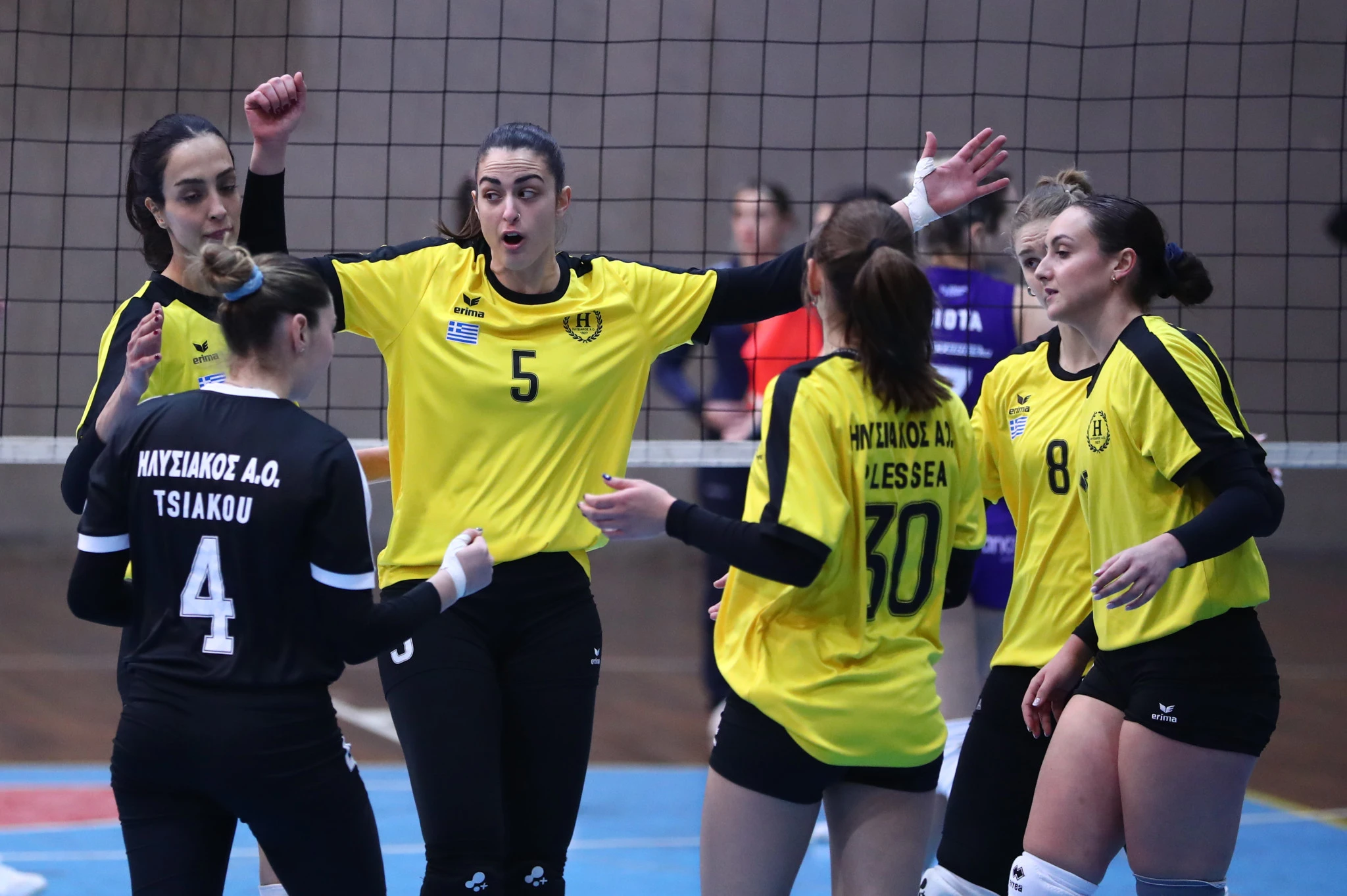 Οι παίκτριες του Ηλυσιακού στον εντός έδρας αγώνα του Ηλυσιακού με τον Παναθηναϊκό / Πηγή: Intime