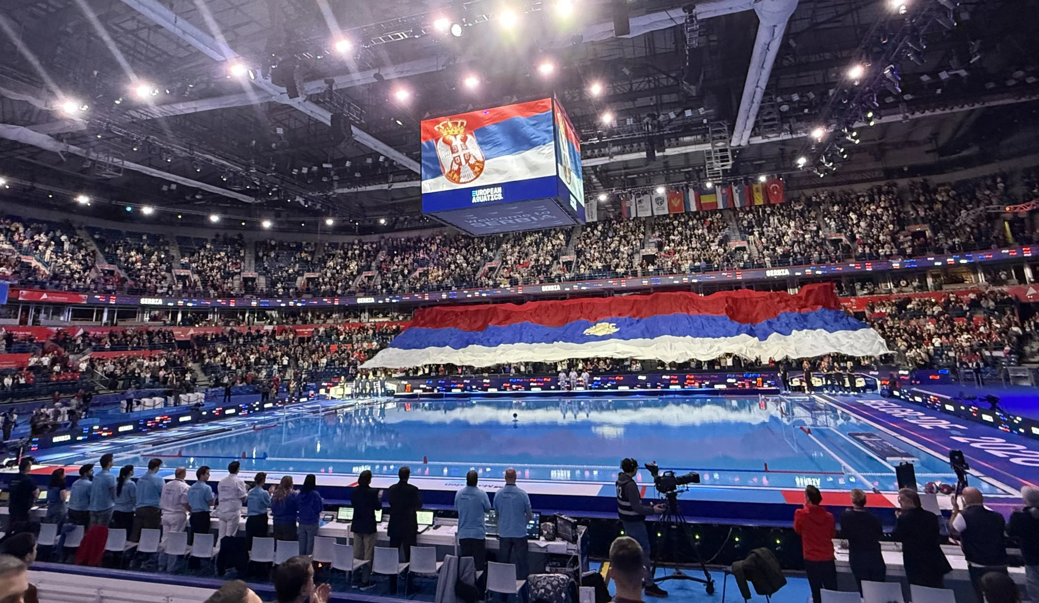 Η ατμόσφαιρα στην Belgrade Arena στο Σερβία-Μαυροβούνιο / Πηγή: Athletiko