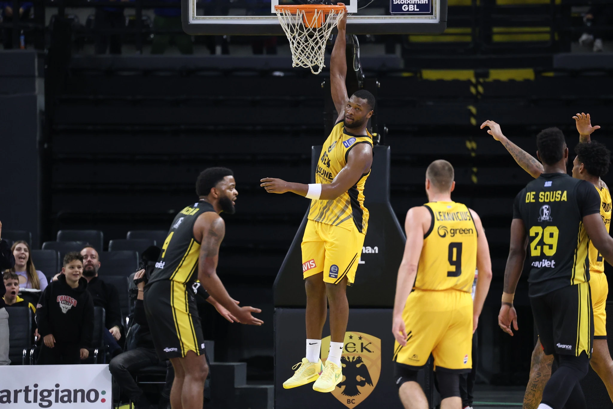 Τα παπούτσια που φόρεσε ο Γκρέι στο δεύτερο ημίχρονο