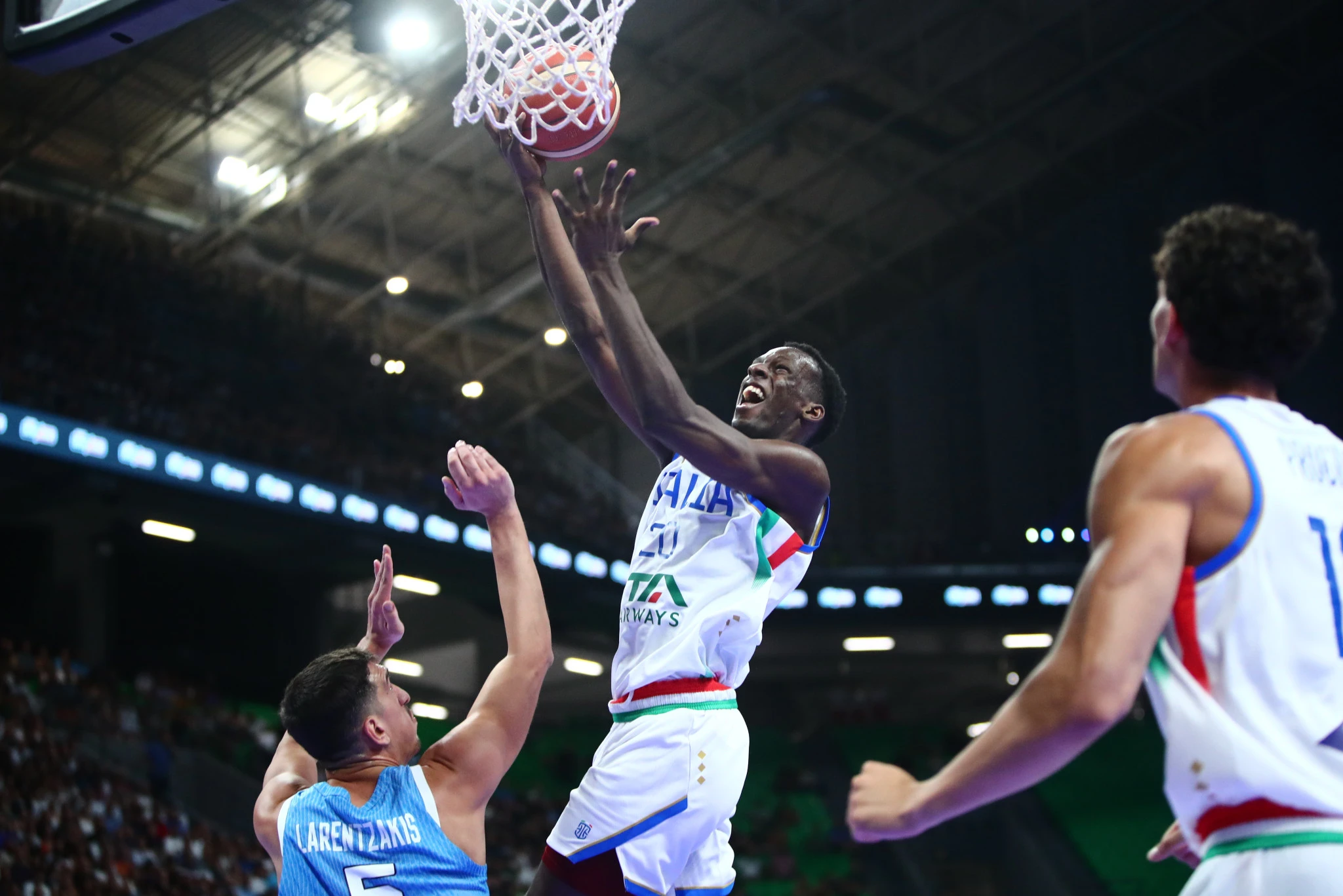 Ο Σαλιού Νιάνγκ απέναντι στην εθνική μας ομάδα - Πηγή: Eurokinissi