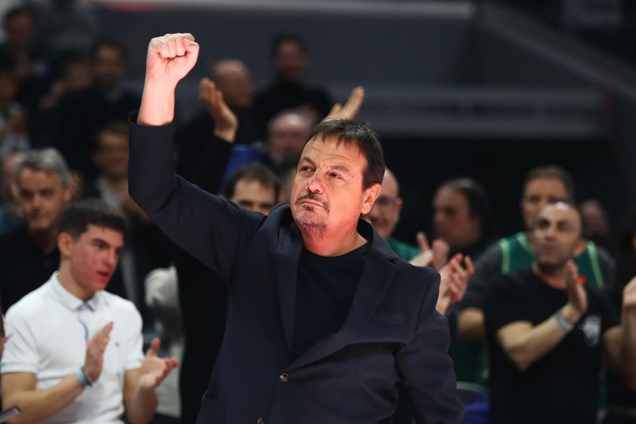 Υποκλίθηκε στον Εργκίν Αταμάν το Τ-Center / Πηγή: Eurokinissi