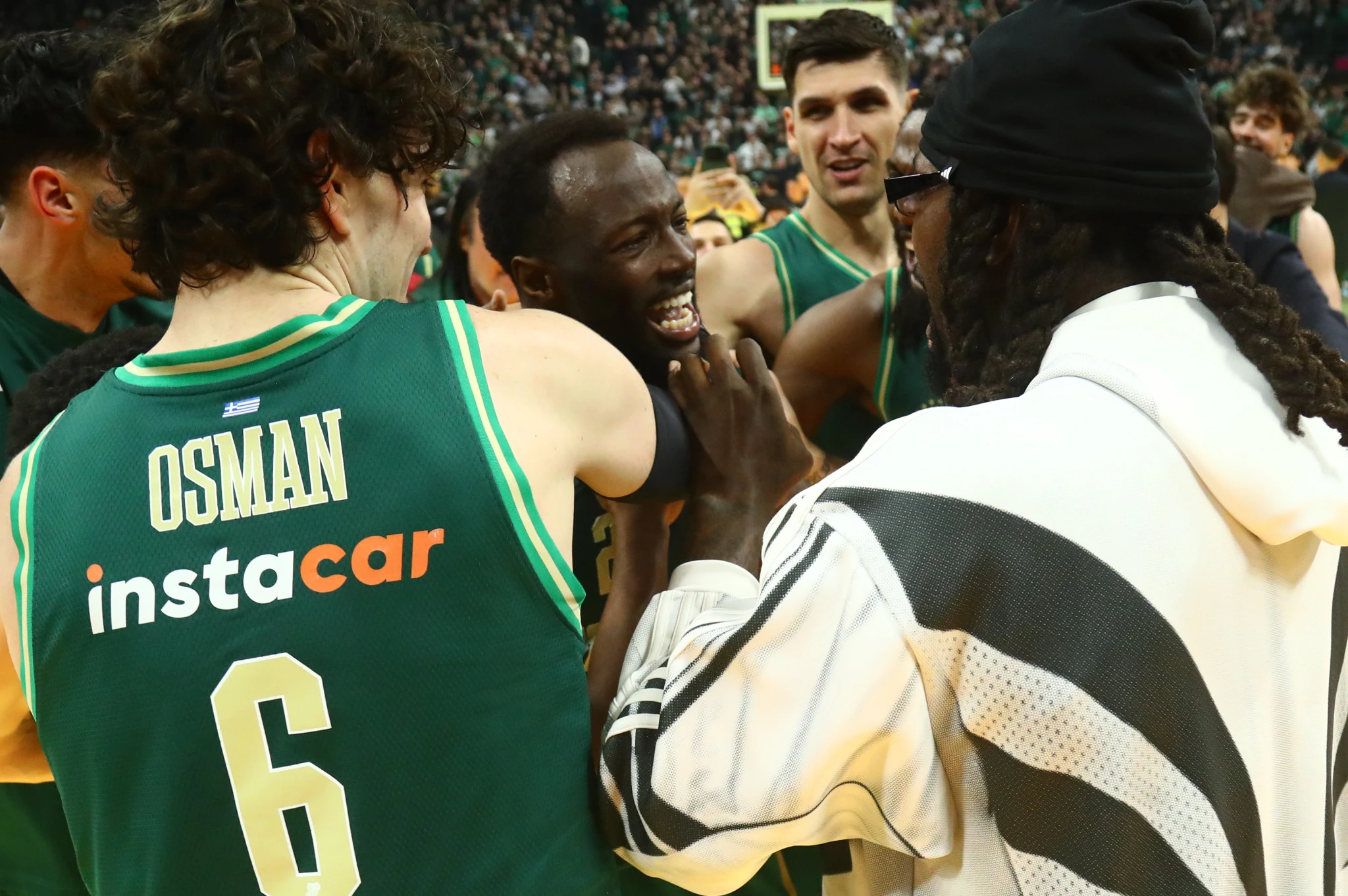 Οι πανηγυρισμοί των παικτών του Παναθηναϊκού με τον Γκραντ στο επίκεντρο, Πηγή: Eurokinissi