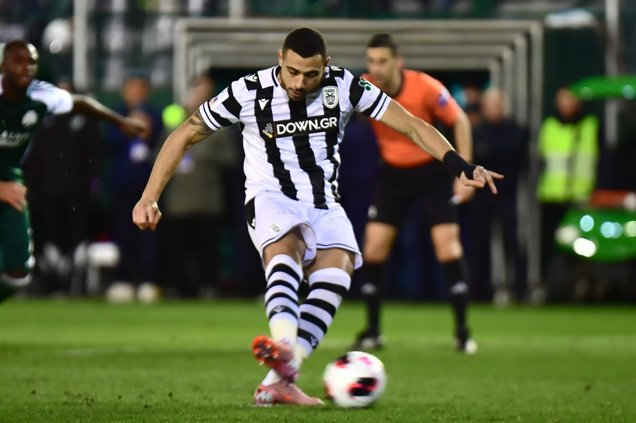 Εύστοχος από την άσπρη βούλα ο Γιακουμάκης κόντρα στον Παναθηναϊκό για το 1-0 / Πηγή: Eurokinissi