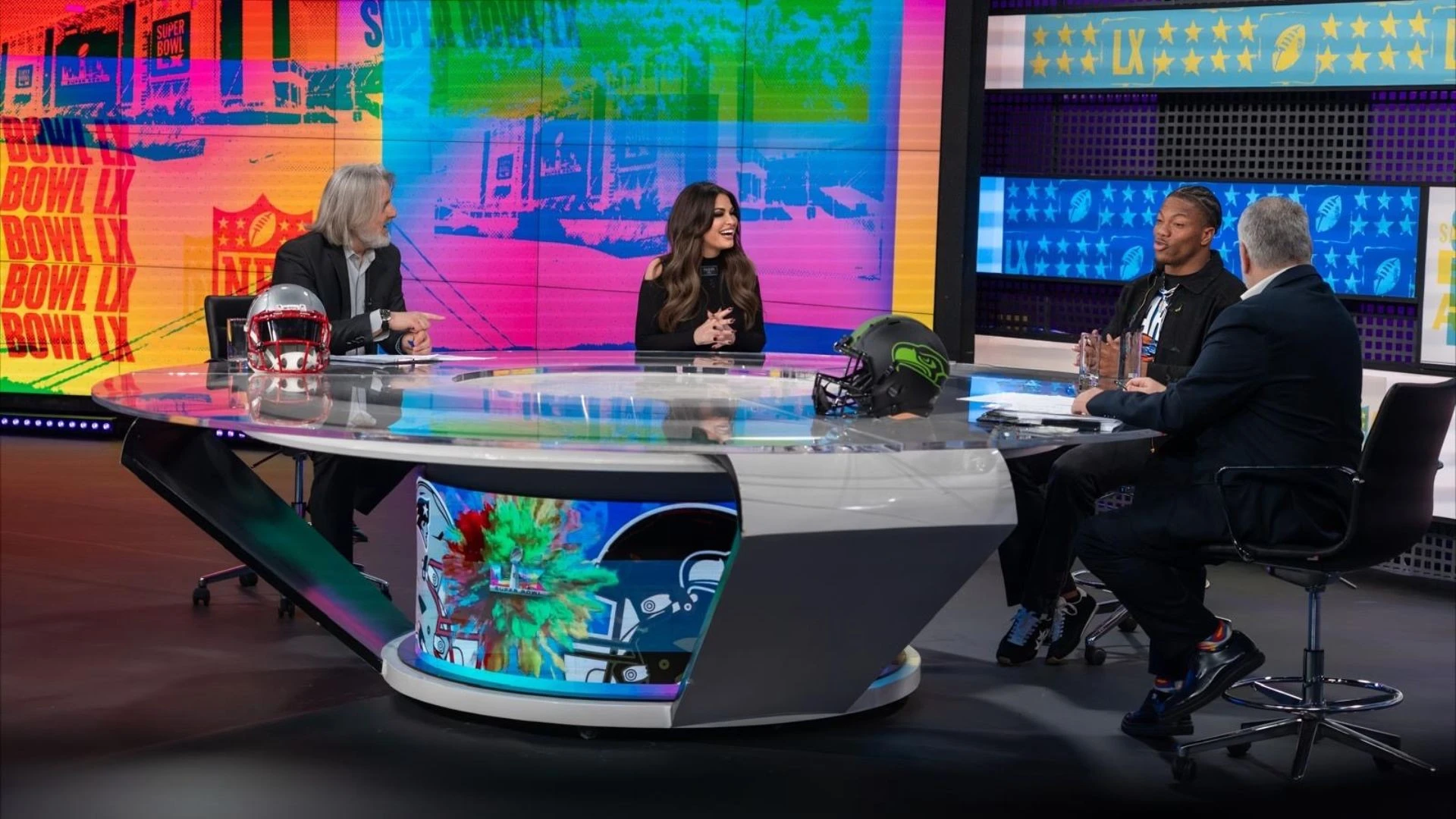 Από αριστερά: Kimberly Guilfoyle (Πρέσβης ΗΠΑ στην Ελλάδα), Δημήτρης Μιχαλάκης (Chief of Corporate Communications, Sustainability and Channel Productions Ομίλου ΟΤΕ)  