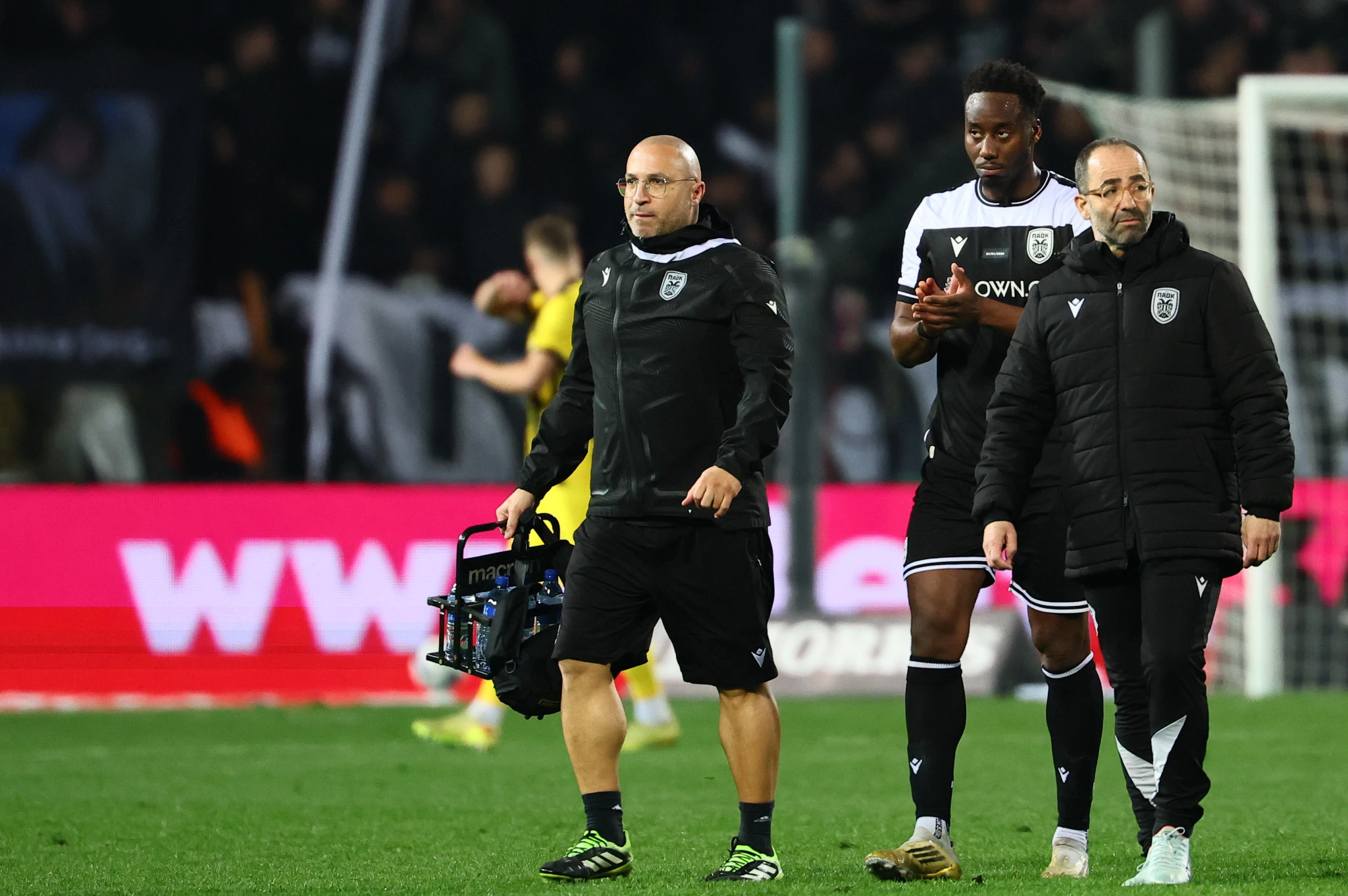 Ο Μεϊτέ αποχώρησε τραυματίας από το ντέρμπι του ΠΑΟΚ - ΑΕΚ / Πηγή: Eurokinissi