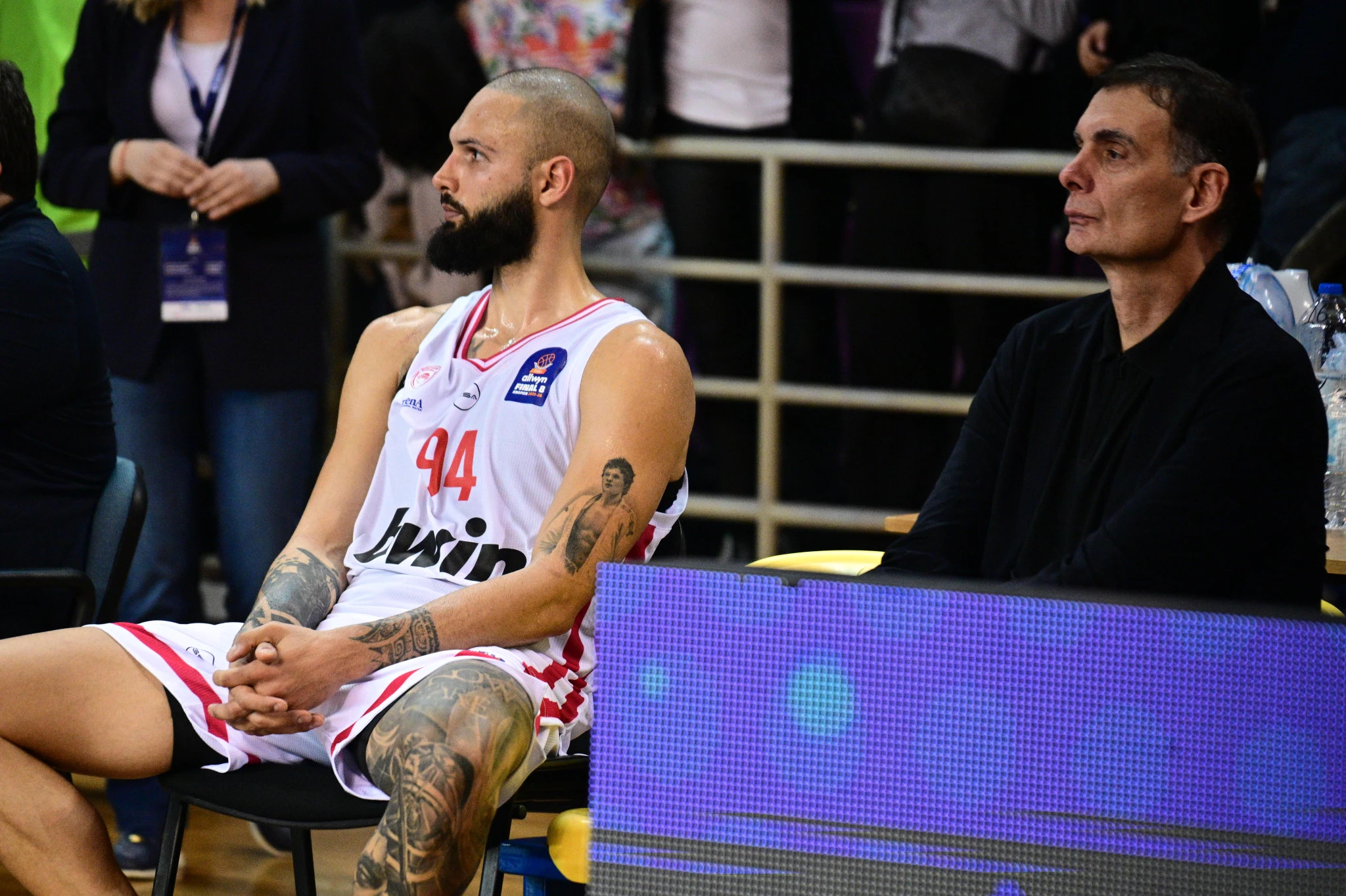 Με απλανές βλέμμα οι Φουρνιέ και Μπαρτζώκας - Πηγή: Eurokinissi