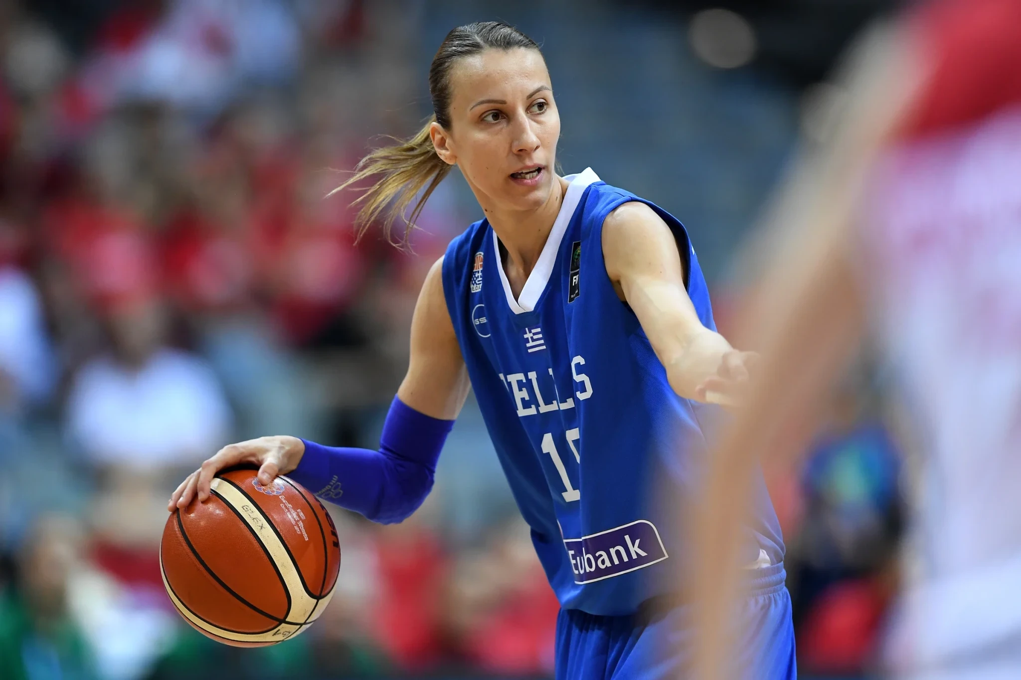 Η Στέλλα Καλτσίδου εν δράσει με τη φανέλα της Εθνικής μπάσκετ/Πηγή:&nbsp;FIBA