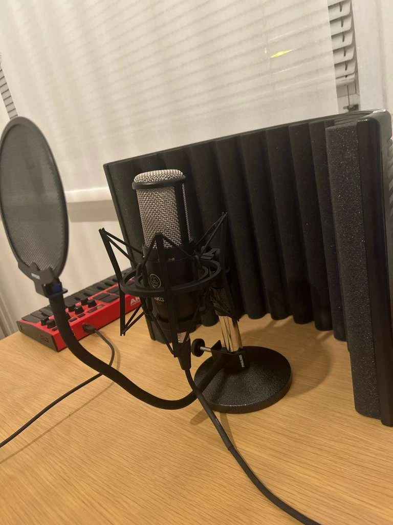 Το μέρος που φτιάχνει μουσική ο Γκρεγκ Μπράουν κατά την παρουσία του στην Αθήνα.