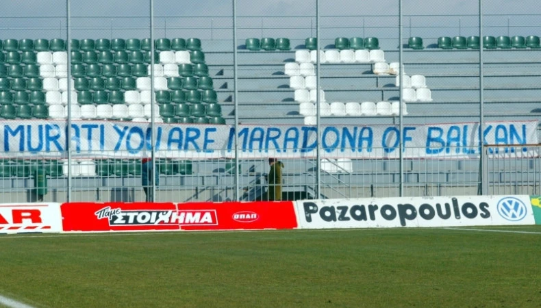 Το πανό «Murati you are Maradona of Balkan»